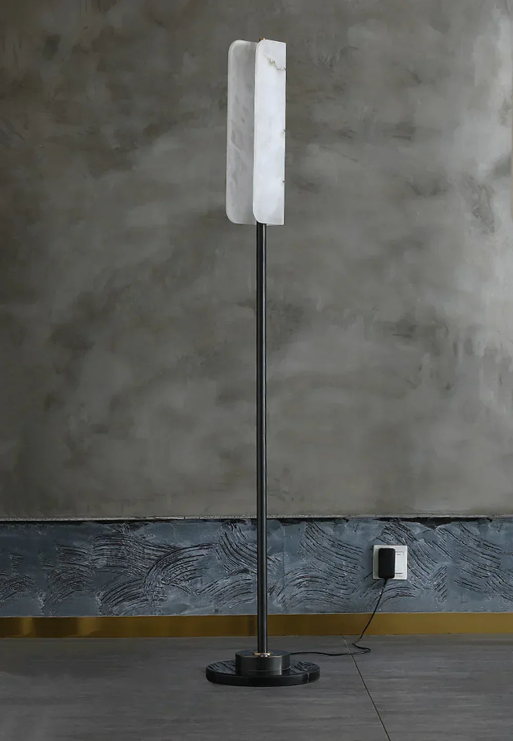 Alabaster Years Brass Floor Lamp – Alabaster detail 26