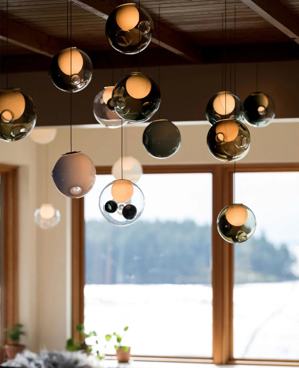 28 Single Glass Pendant Lamp – Glass detail 11
