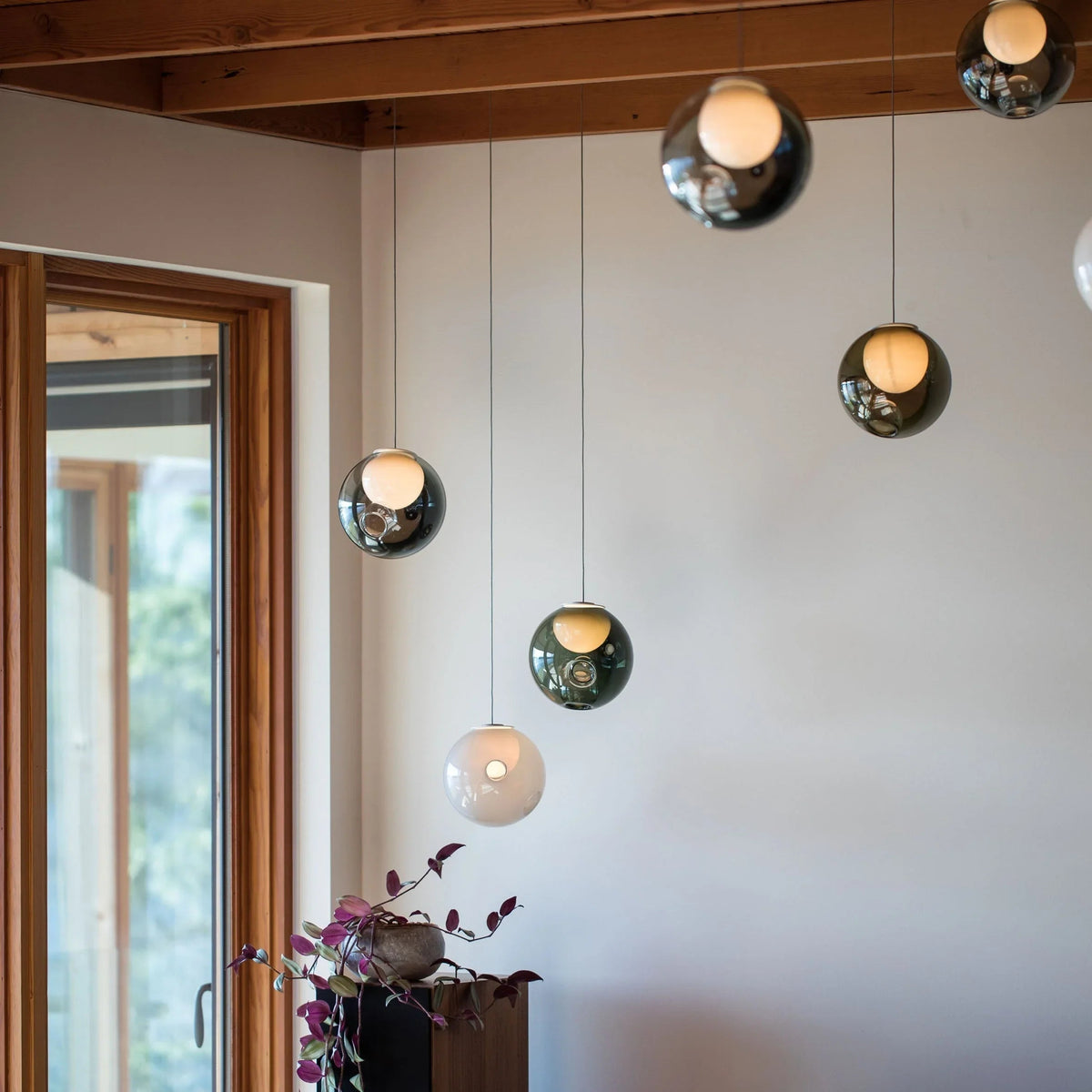28 Single Glass Pendant Lamp – Glass detail 2
