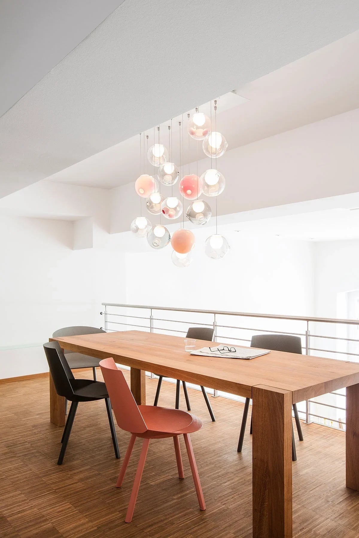 28 Single Glass Pendant Lamp – Glass detail 37
