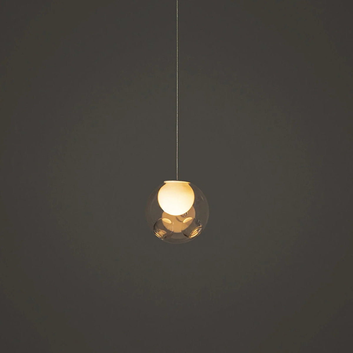 28 Single Glass Pendant Lamp – Glass detail 38