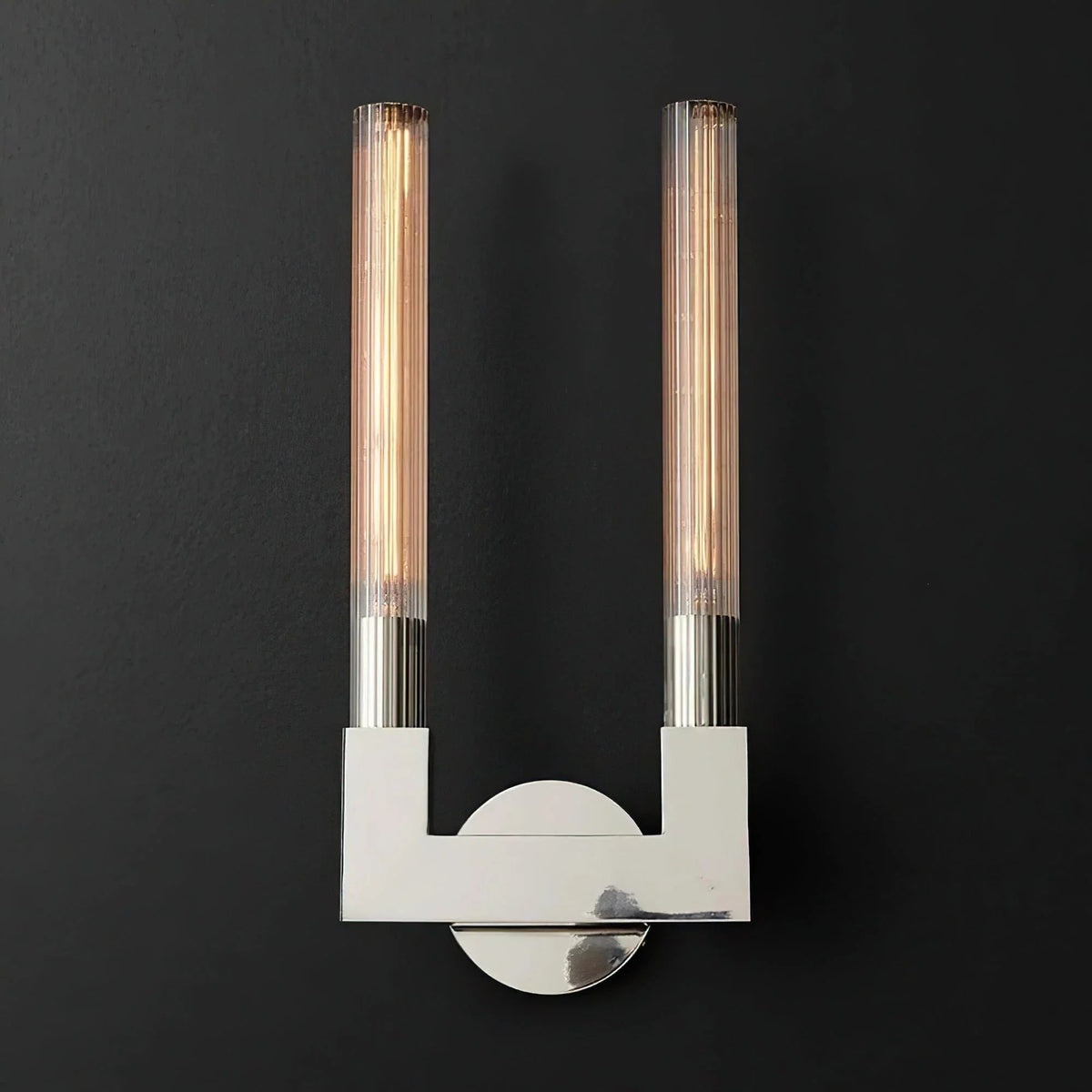 Cania Double Glass Sconce – Glass detail 5