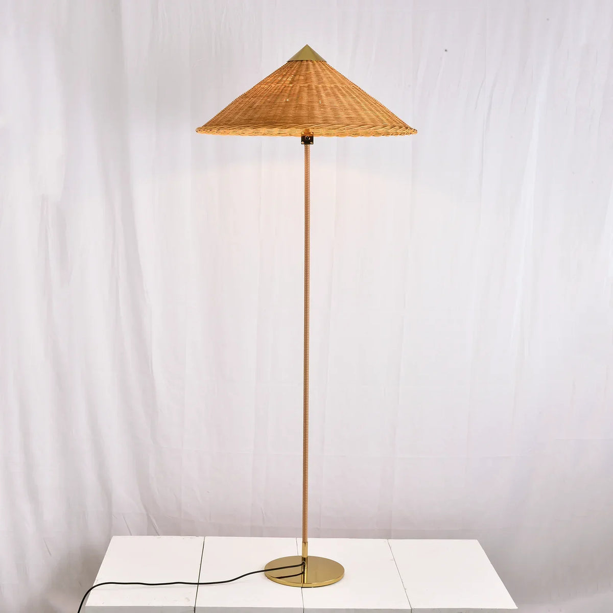 Marlowe Conical Shade Iron Floor Lamp – Iron detail 24