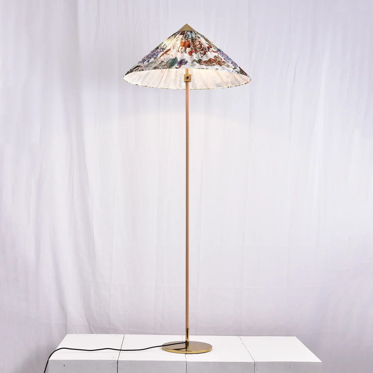 Marlowe Conical Shade Iron Floor Lamp – Iron detail 27