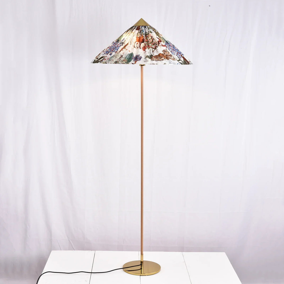 Marlowe Conical Shade Iron Floor Lamp – Iron detail 25