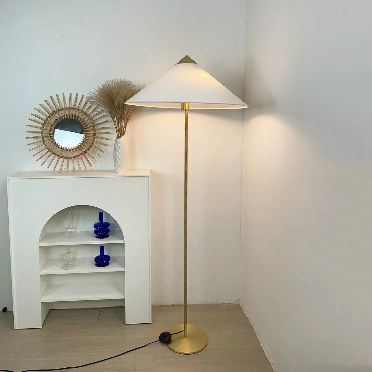 Marlowe Conical Shade Iron Floor Lamp – Iron detail 12