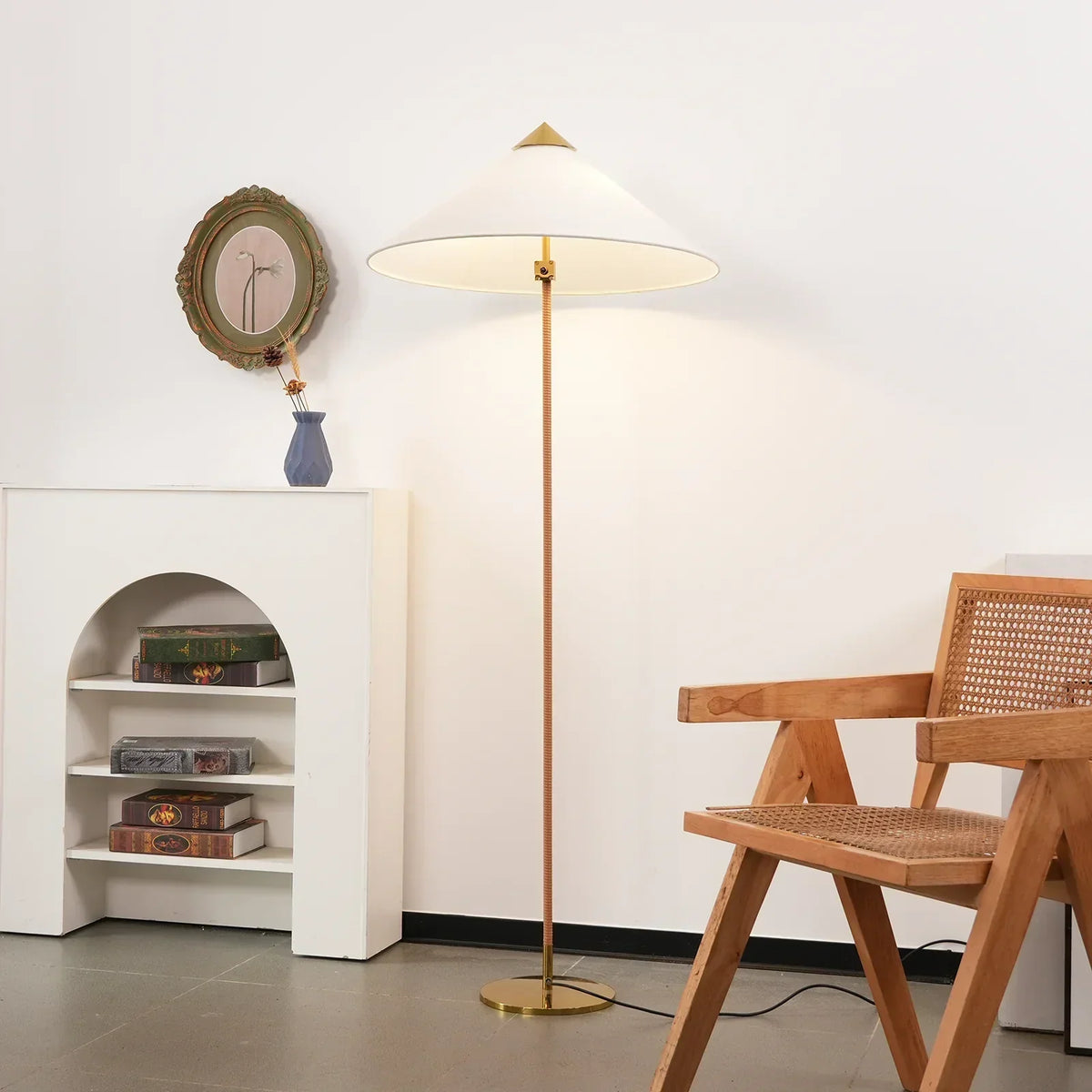 Marlowe Conical Shade Iron Floor Lamp – Iron detail 10