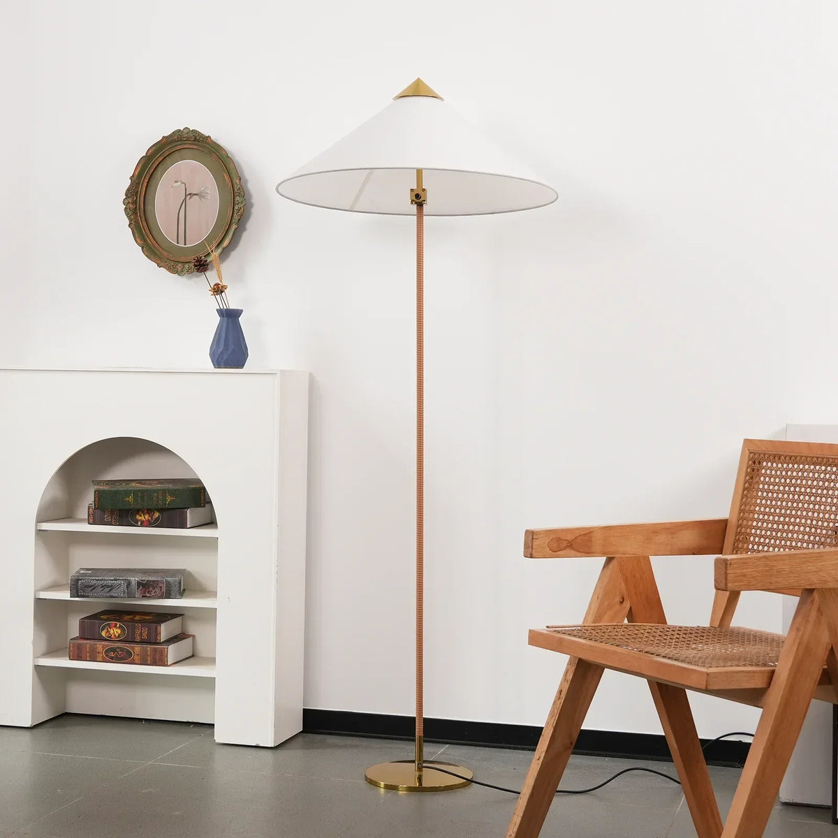 Marlowe Conical Shade Iron Floor Lamp – Iron detail 15
