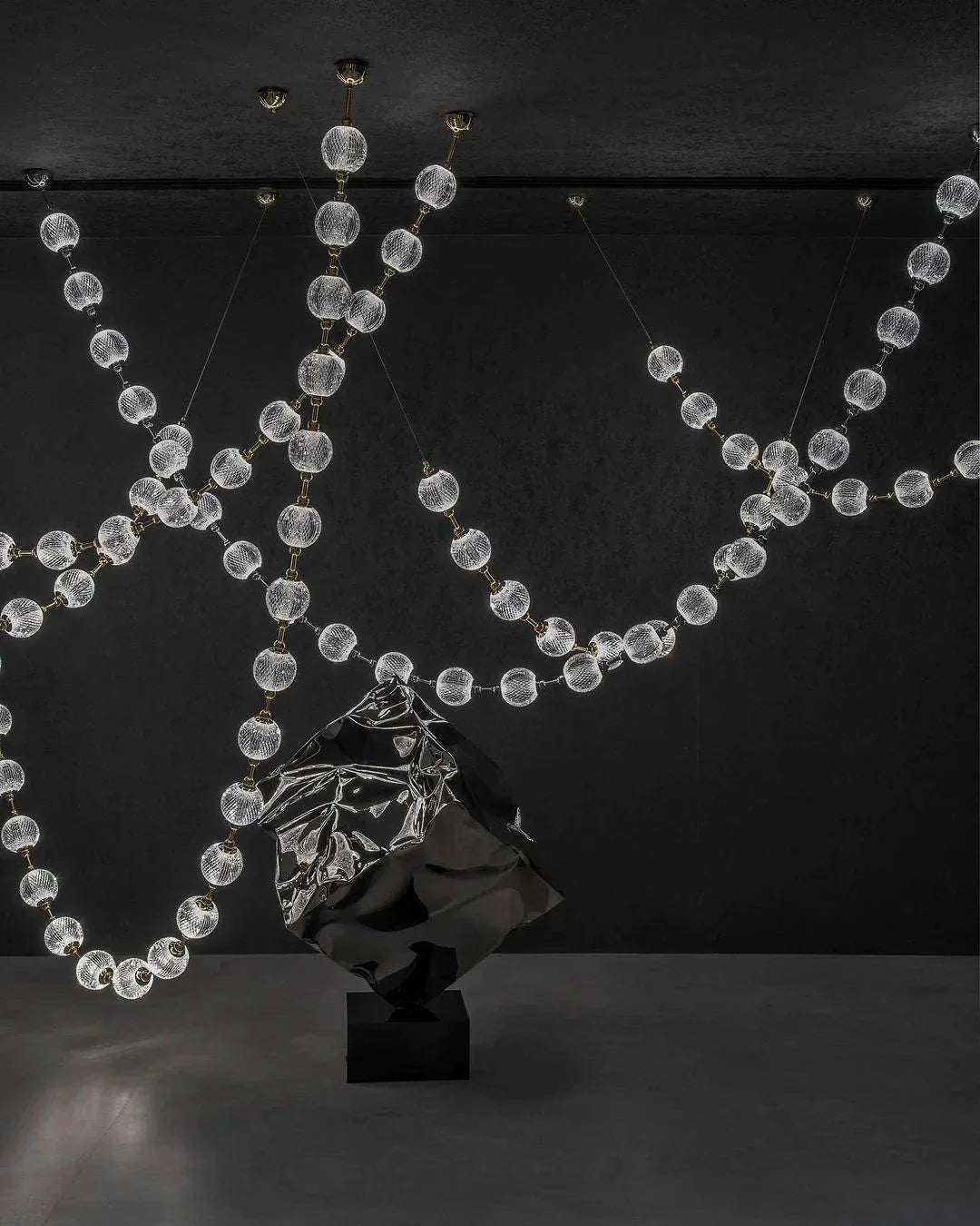 Afralia Iron Pendant Light – Iron detail 12