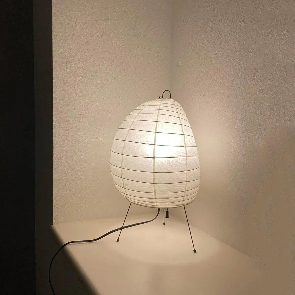Akari Semicircular Paper 1N Steel Table Lamp – Steel detail 4