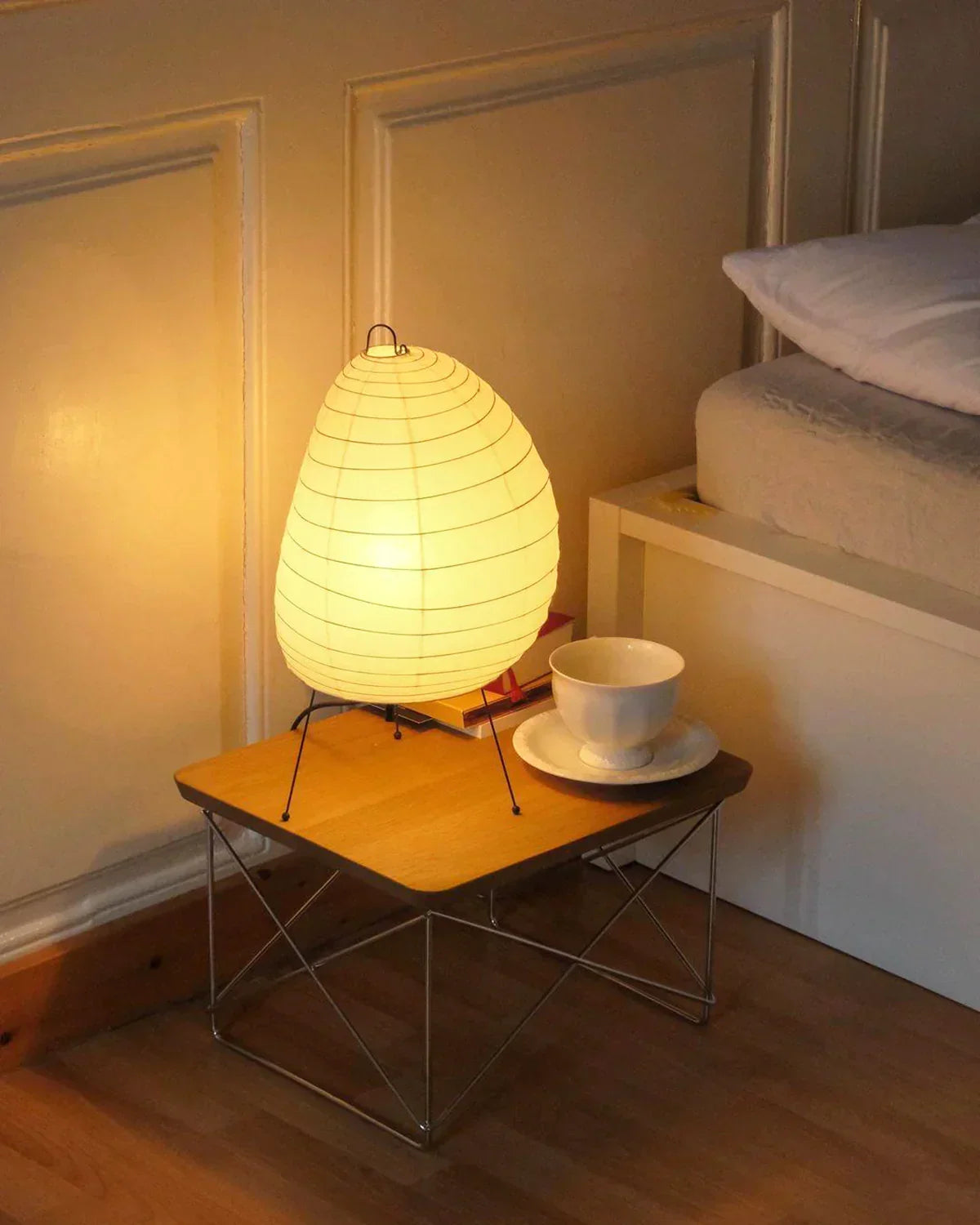 Akari Semicircular Paper 1N Steel Table Lamp – Steel detail 9