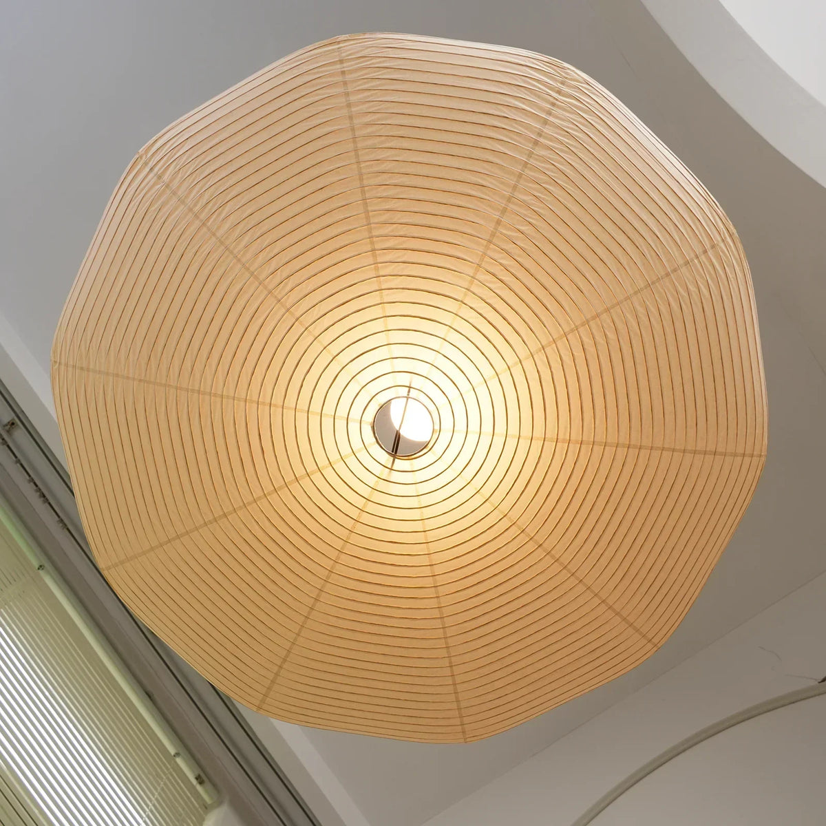 Akari Paper 26A / 21A / 15A Iron Pendant Light – Iron detail 38
