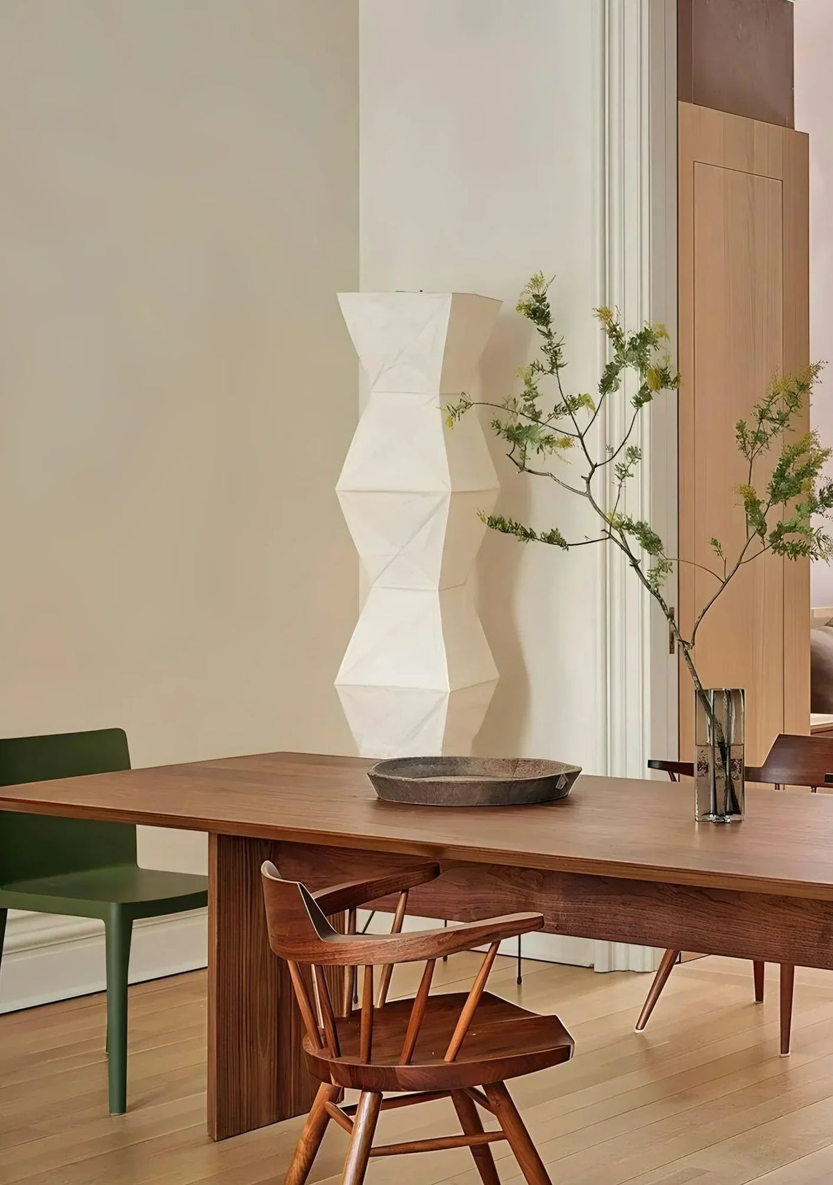 Akari Hourglass Paper UF4-L9 Steel Floor Lamp – Steel detail 8