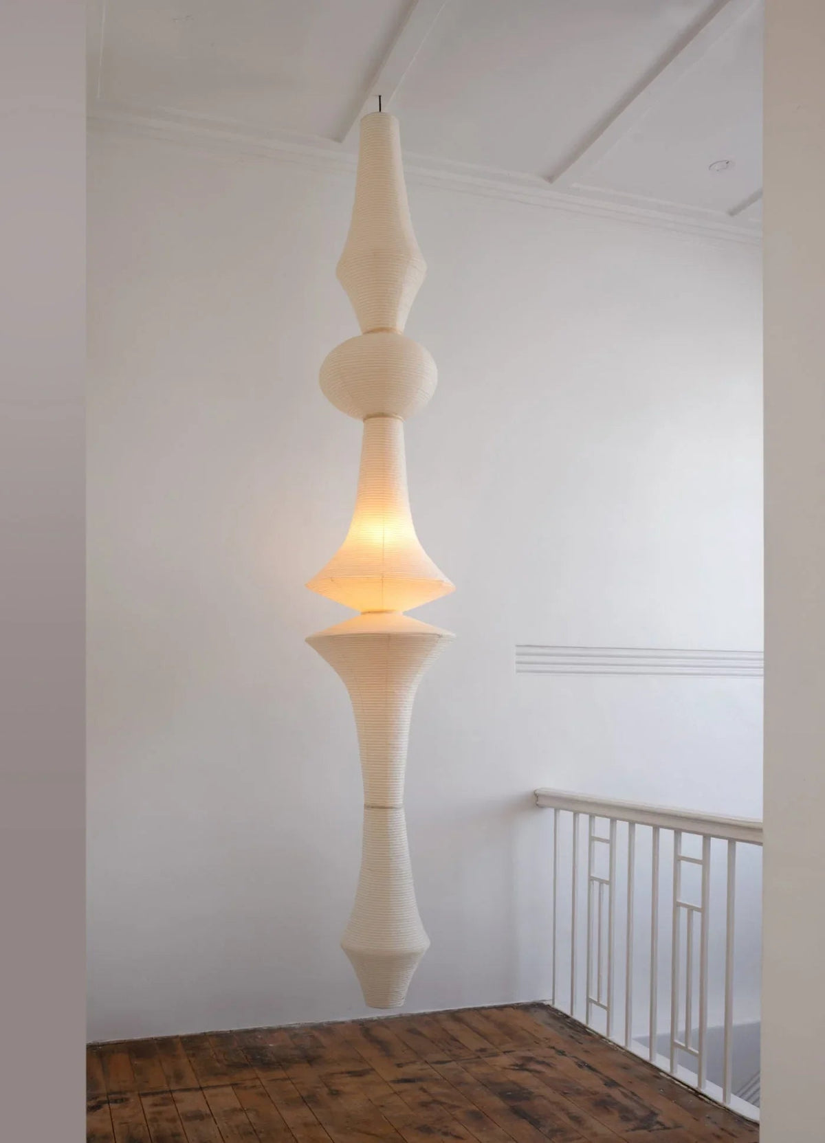 Akari E Paper Iron Pendant Light – Iron detail 2
