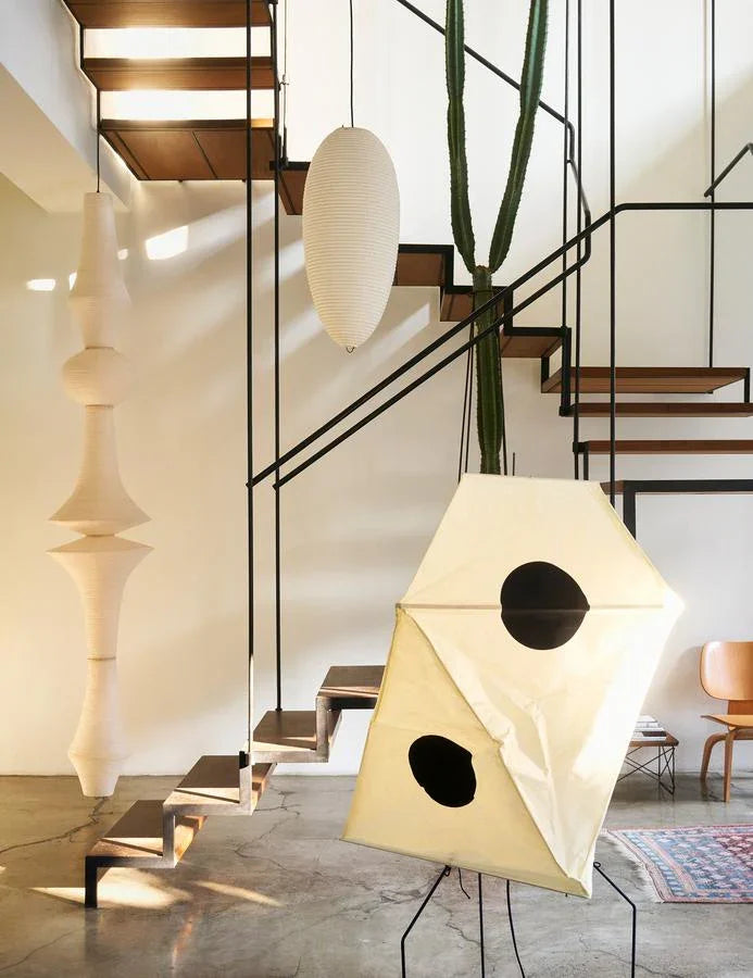 Akari E Paper Iron Pendant Light – Iron detail 5