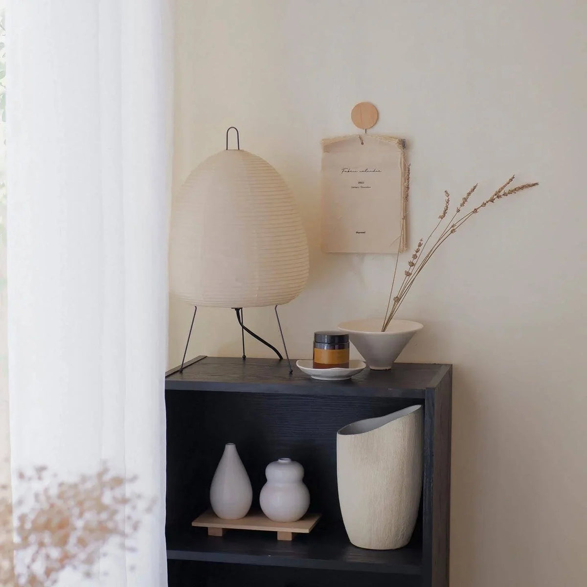 Akari Egg Shaped Paper 1A Iron Table Lamp – Iron detail 25