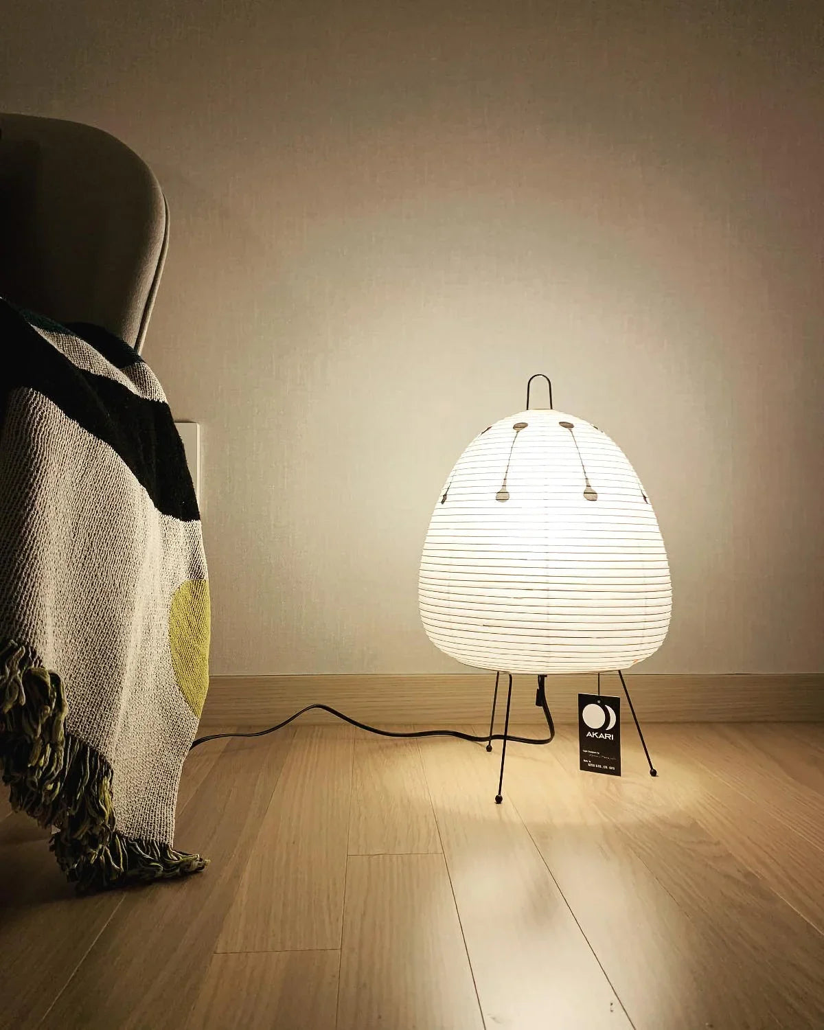 Akari Egg Shaped Paper 1A Iron Table Lamp – Iron detail 28