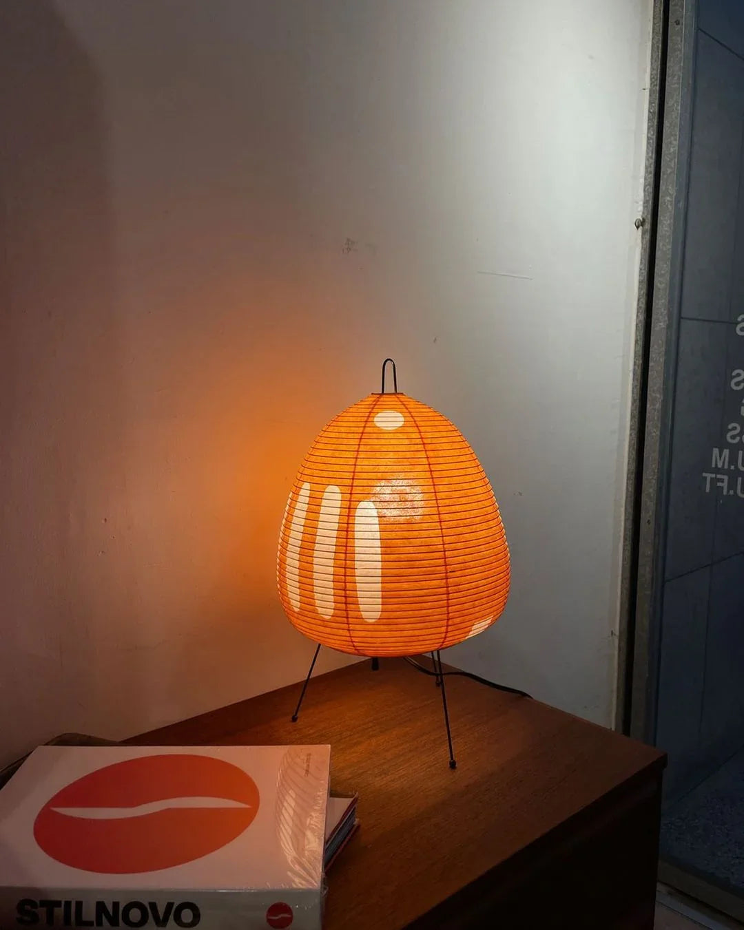 Akari Egg Shaped Paper 1A Iron Table Lamp – Iron detail 16