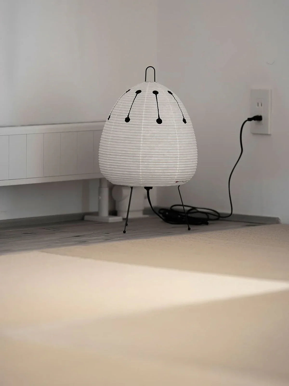 Akari Egg Shaped Paper 1A Iron Table Lamp – Iron detail 33