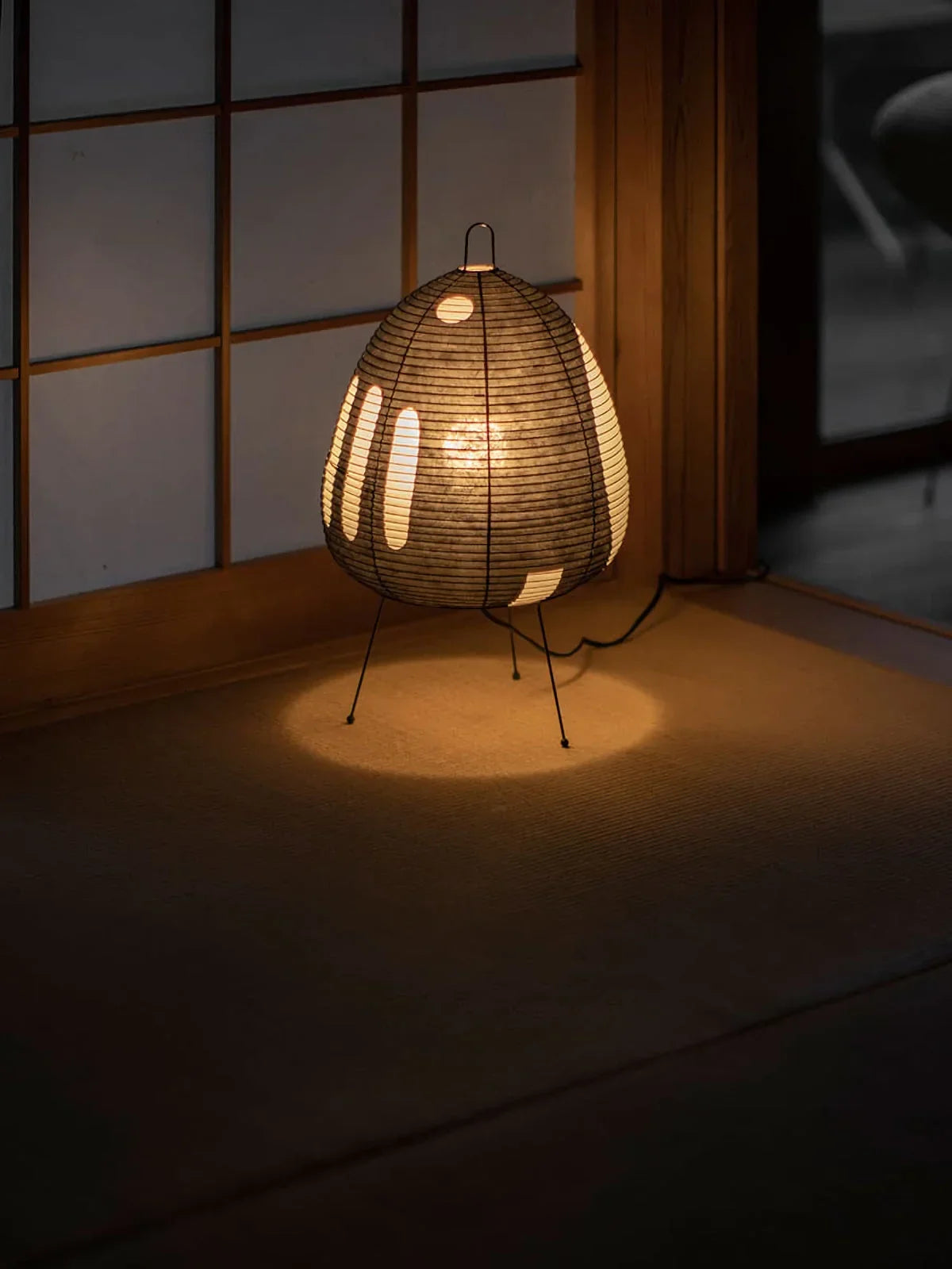 Akari Egg Shaped Paper 1A Iron Table Lamp – Iron detail 35