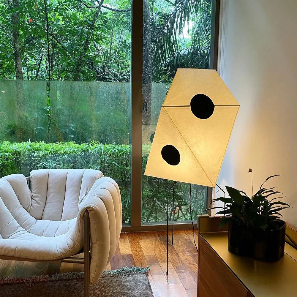 Akari Polyhedral Paper UF3-Q Iron Floor Lamp – Iron detail 4