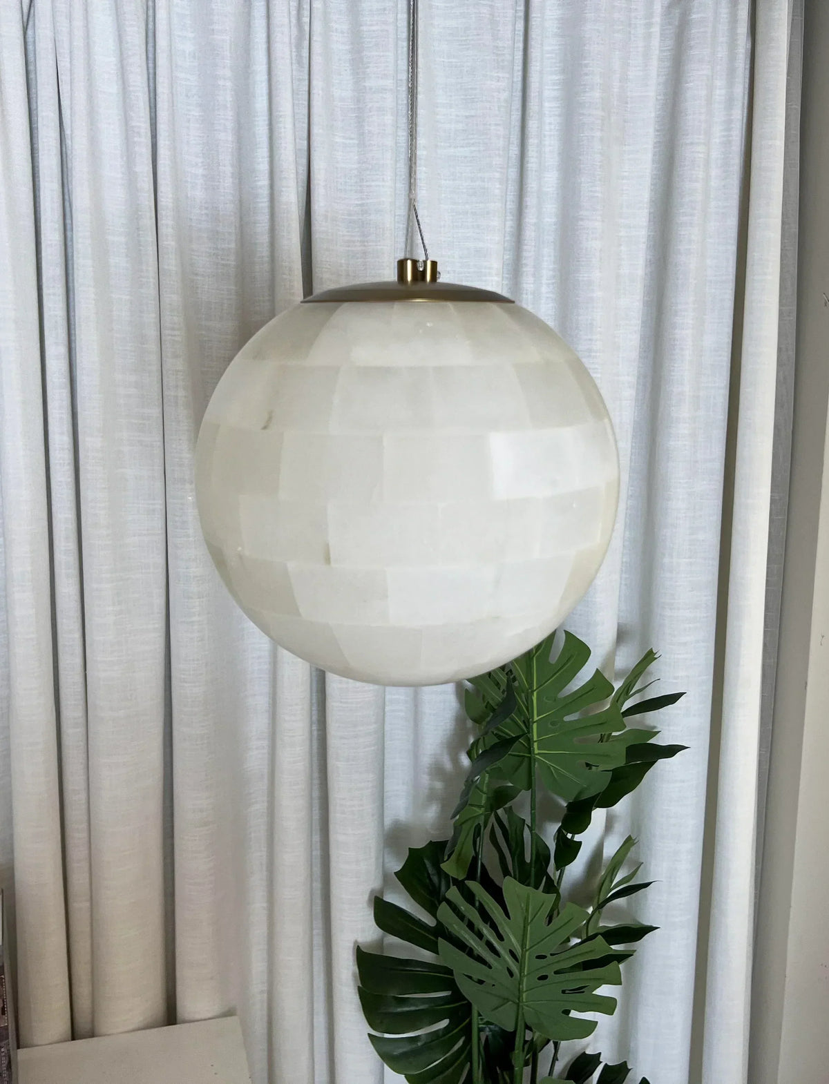 Alabaster Ball Pendant Light – Alabaster detail 20