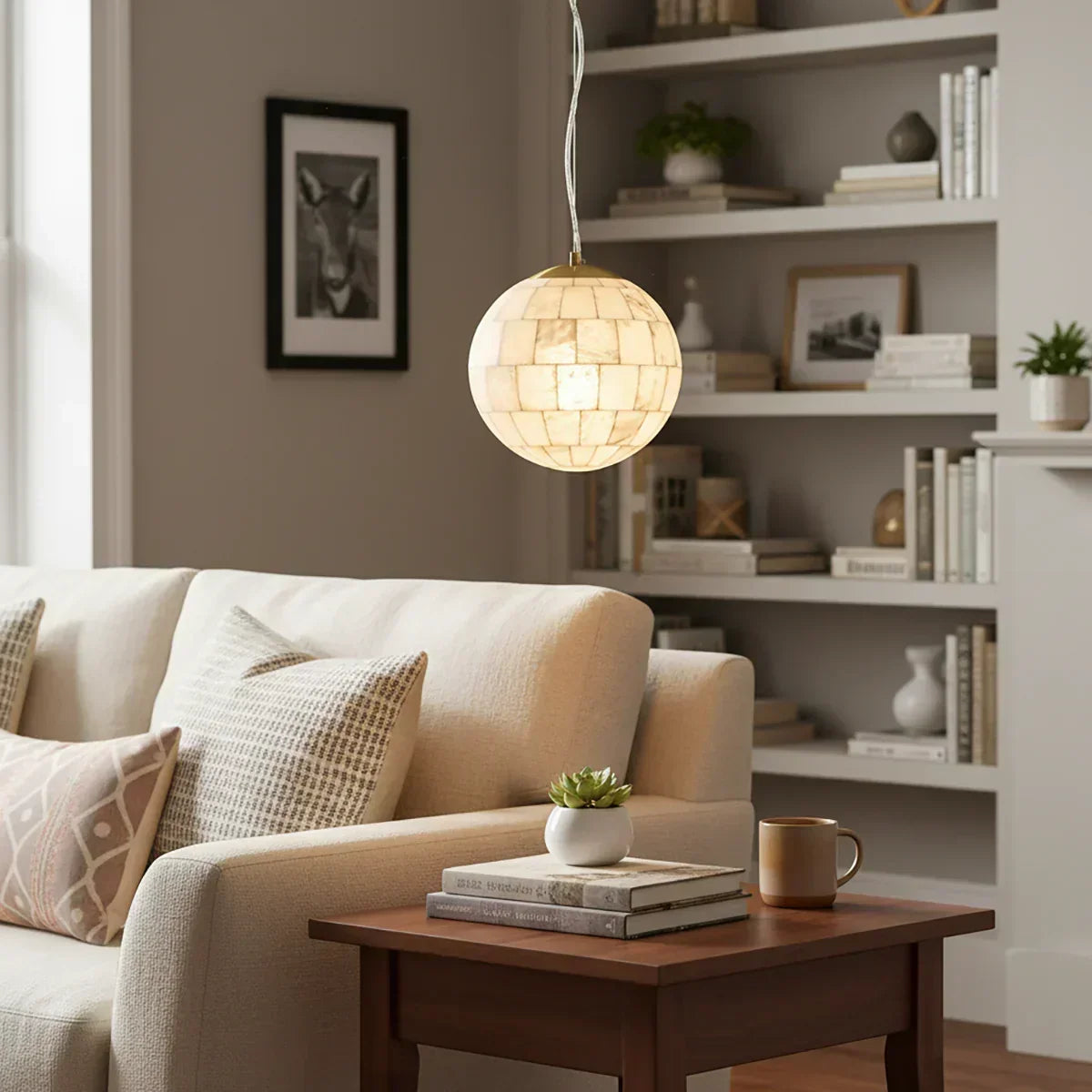 Alabaster Ball Pendant Light – Alabaster detail 2