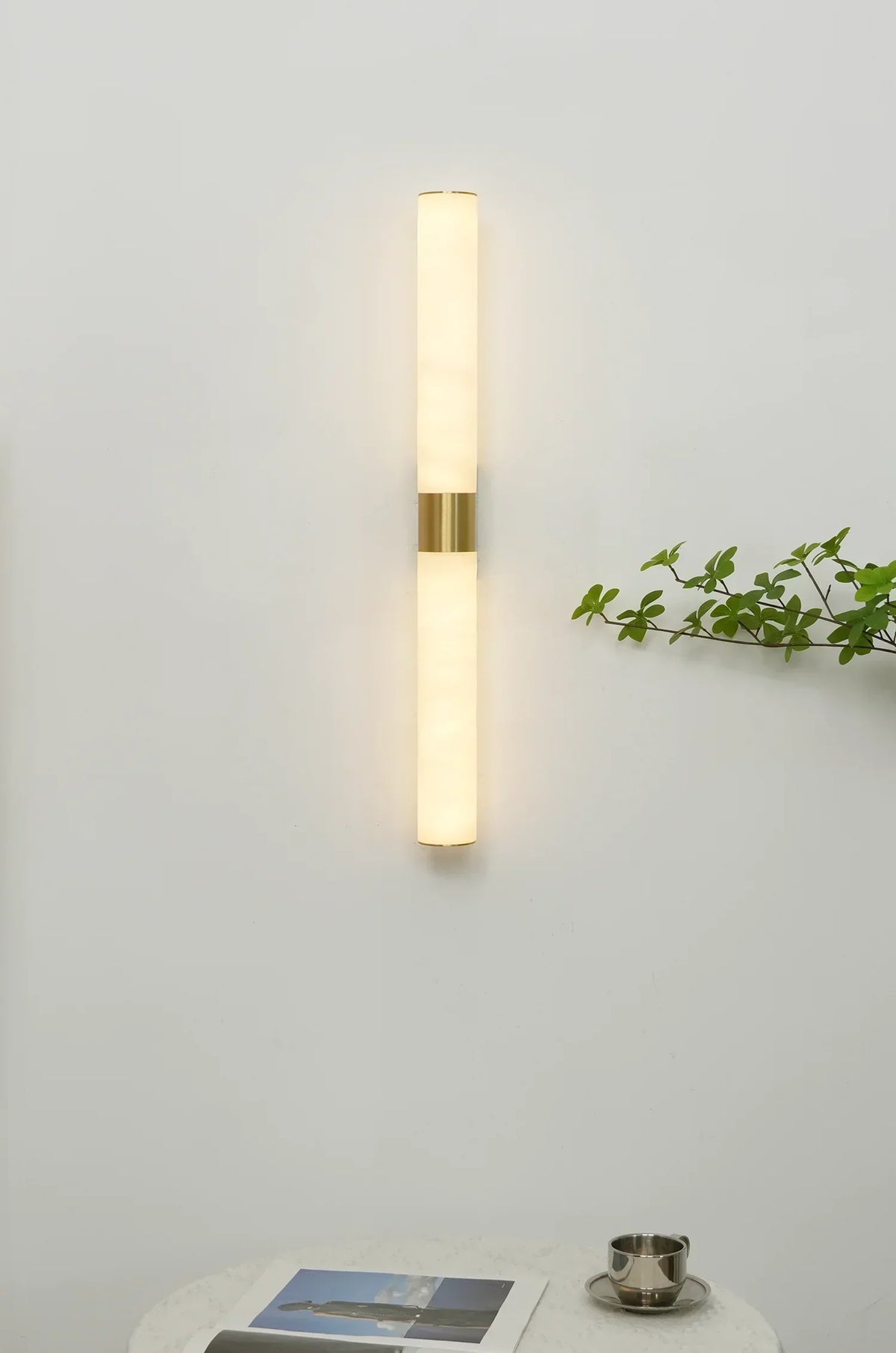 Cylindrical Alabaster Line Wall Light – Alabaster detail 12