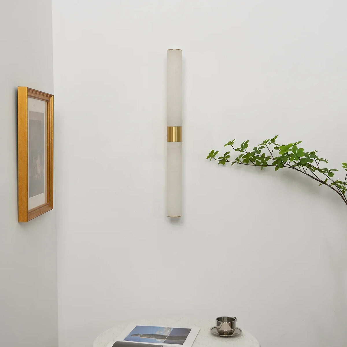 Cylindrical Alabaster Line Wall Light – Alabaster detail 9
