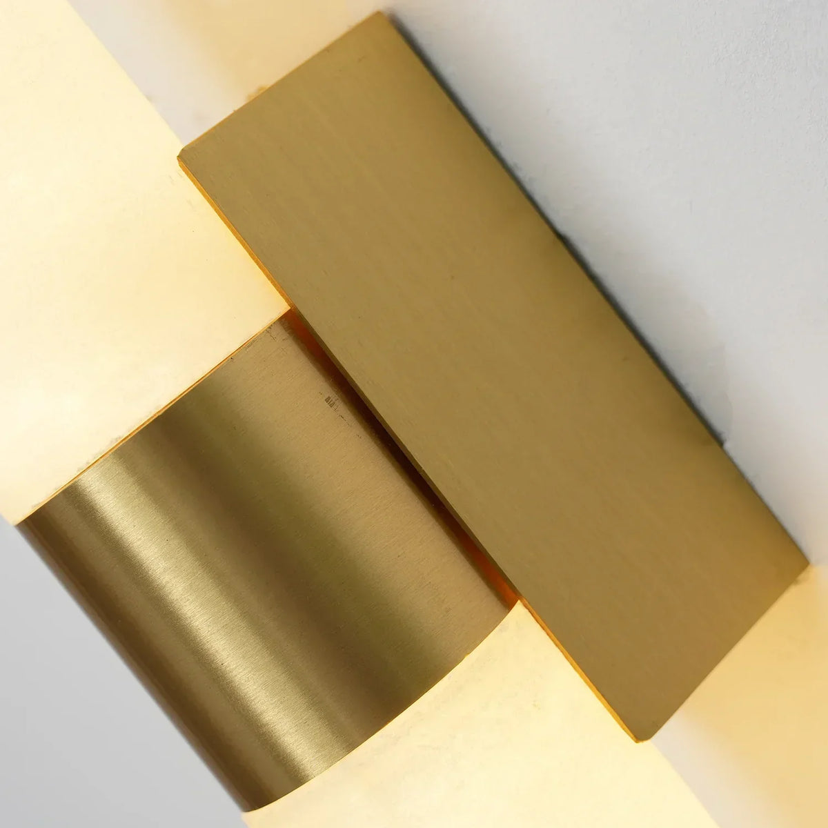 Cylindrical Alabaster Line Wall Light – Alabaster detail 19