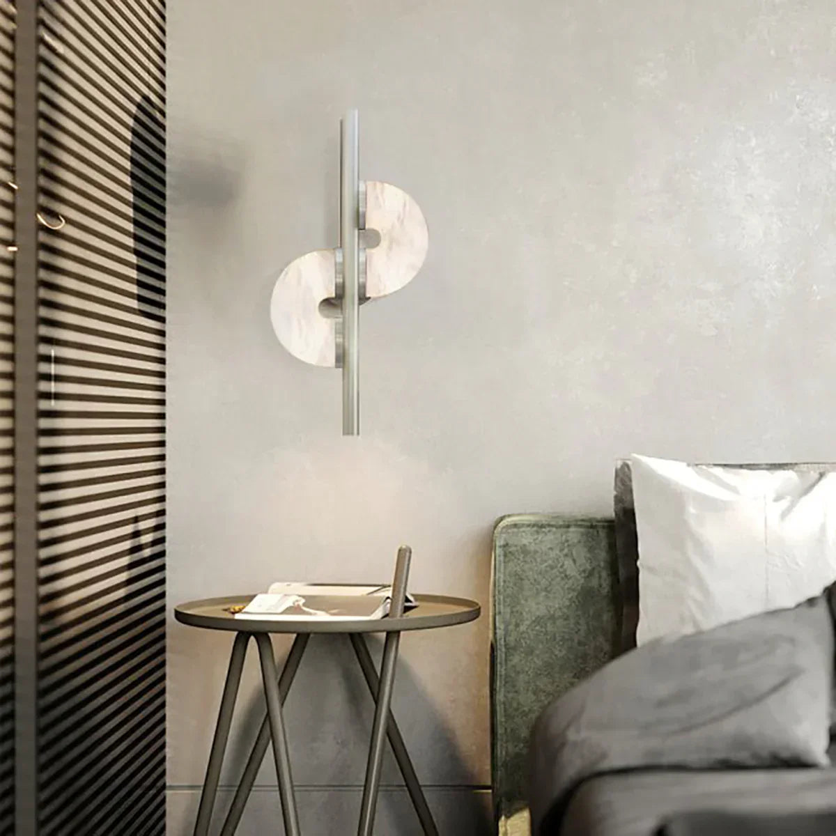Alabaster Dolly Wall Lamp – Alabaster detail 3