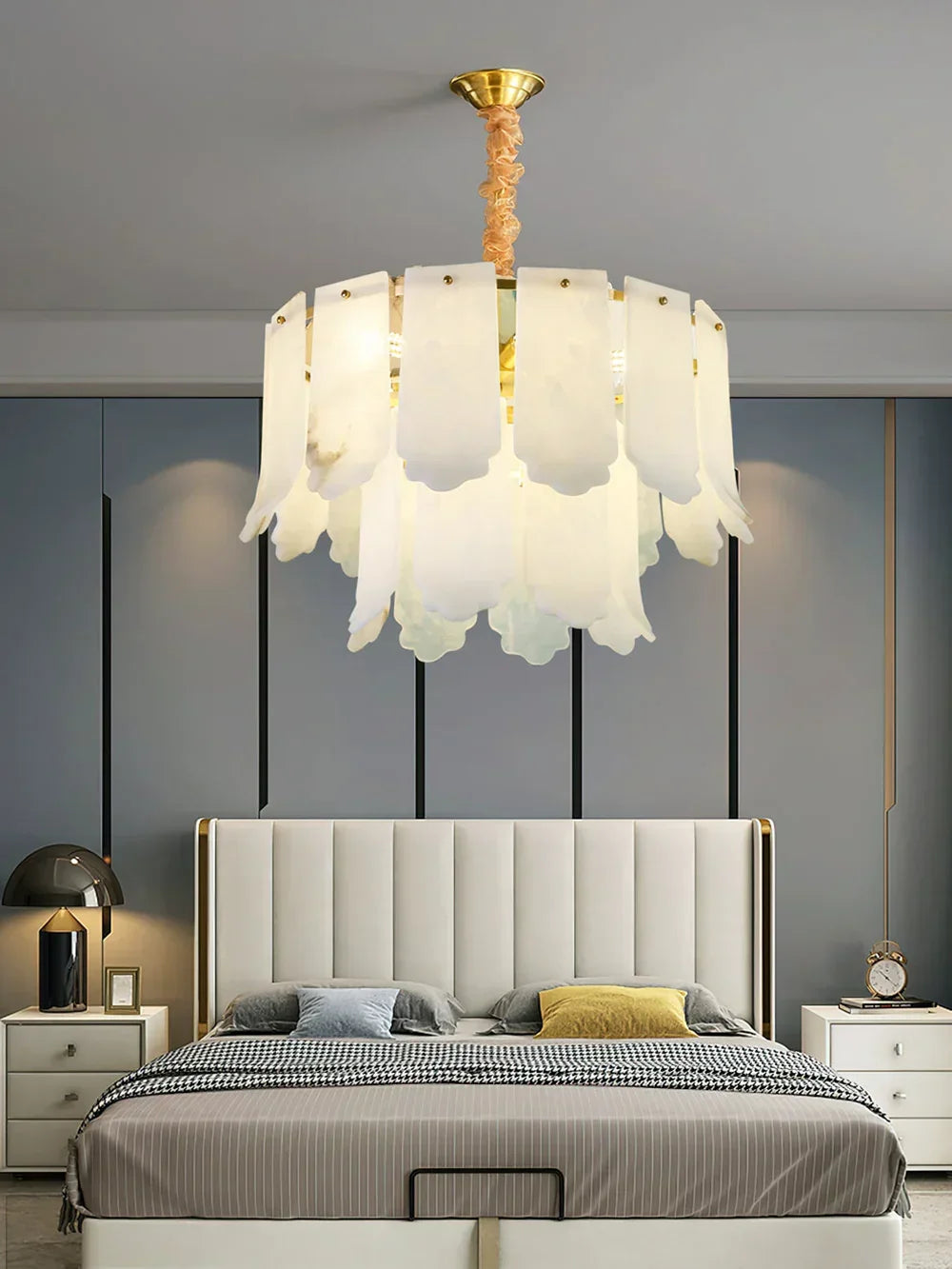 Alabaster Elba Brass Chandelier – Alabaster detail 15