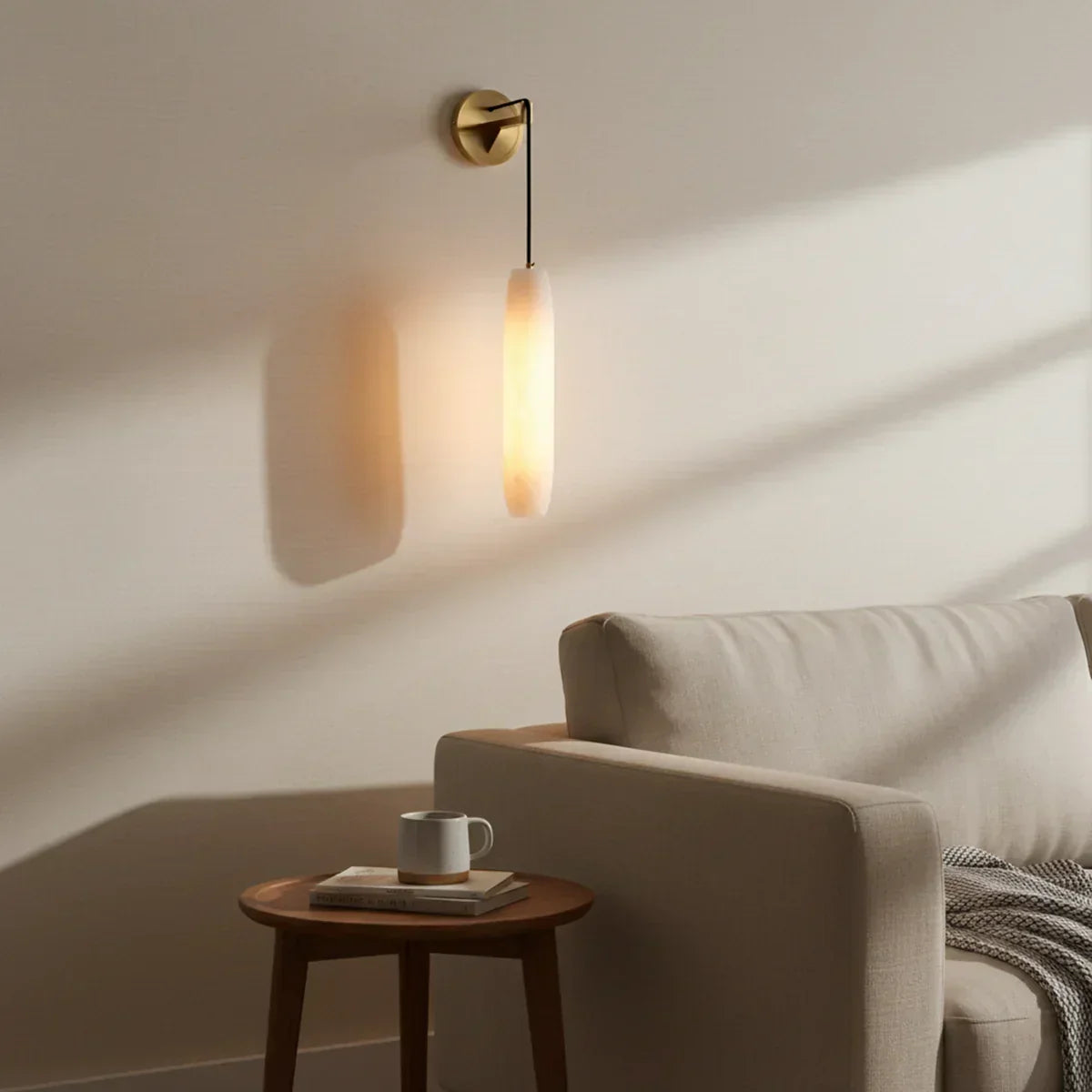 Alabaster Flute Wall Lamp – Alabaster detail 3