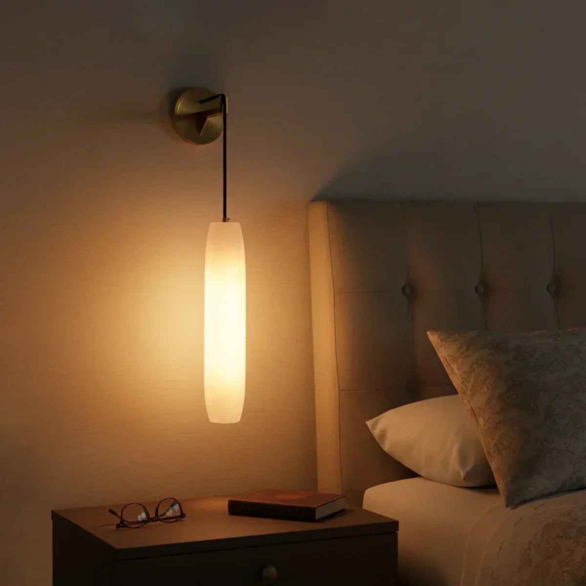Alabaster Flute Wall Lamp – Alabaster detail 6