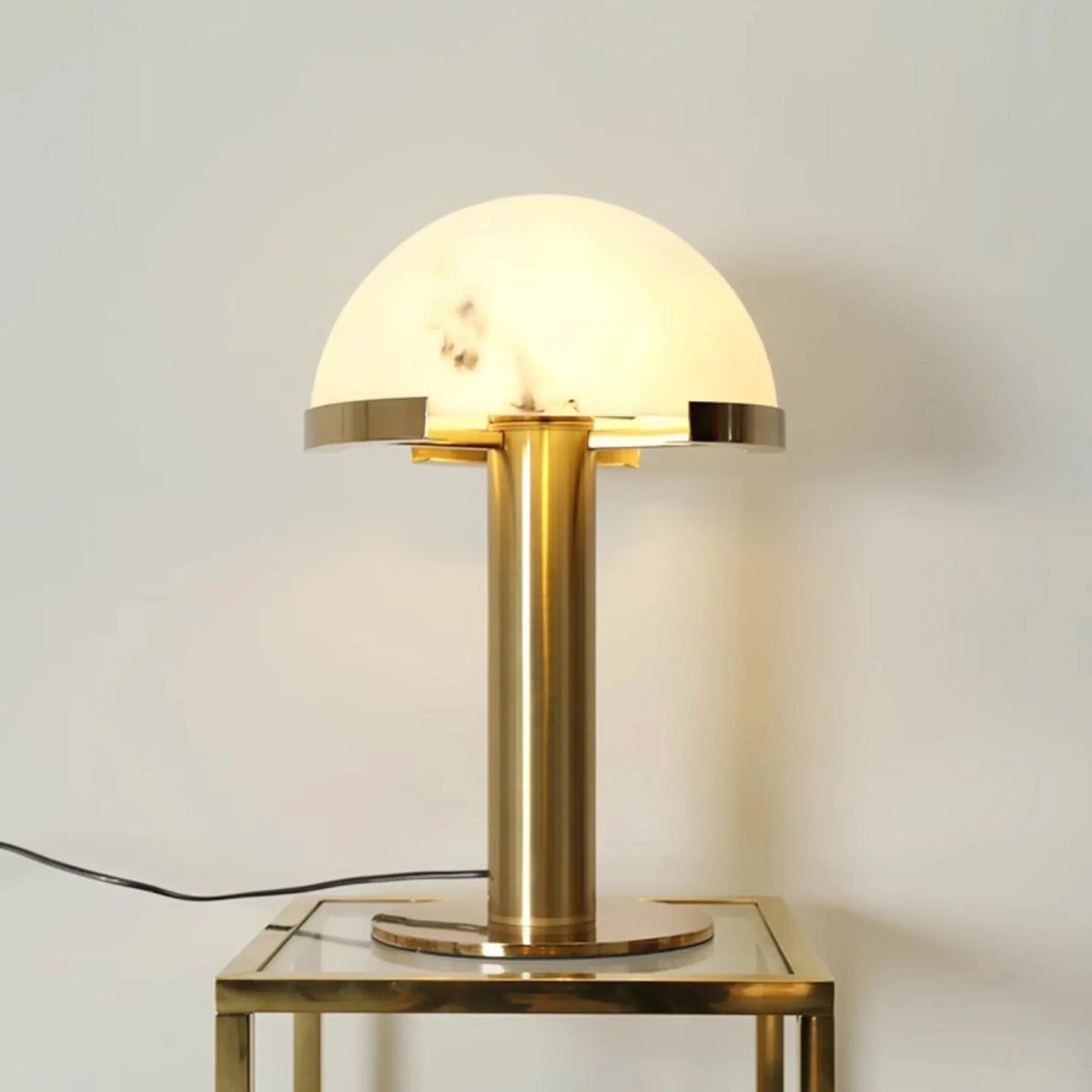 Hemispherical Alabaster Table Lamp – Alabaster detail 14