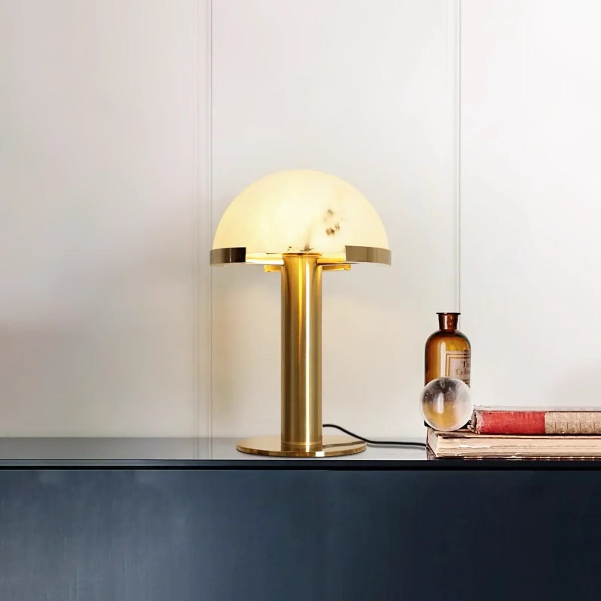 Hemispherical Alabaster Table Lamp – Alabaster detail 3
