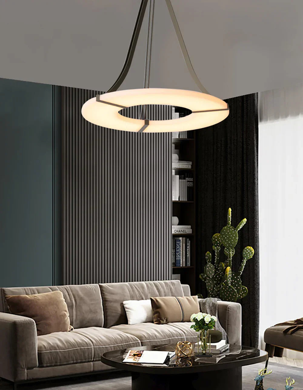 Alabaster Luxembourg Halo Chandelier – Alabaster detail 5