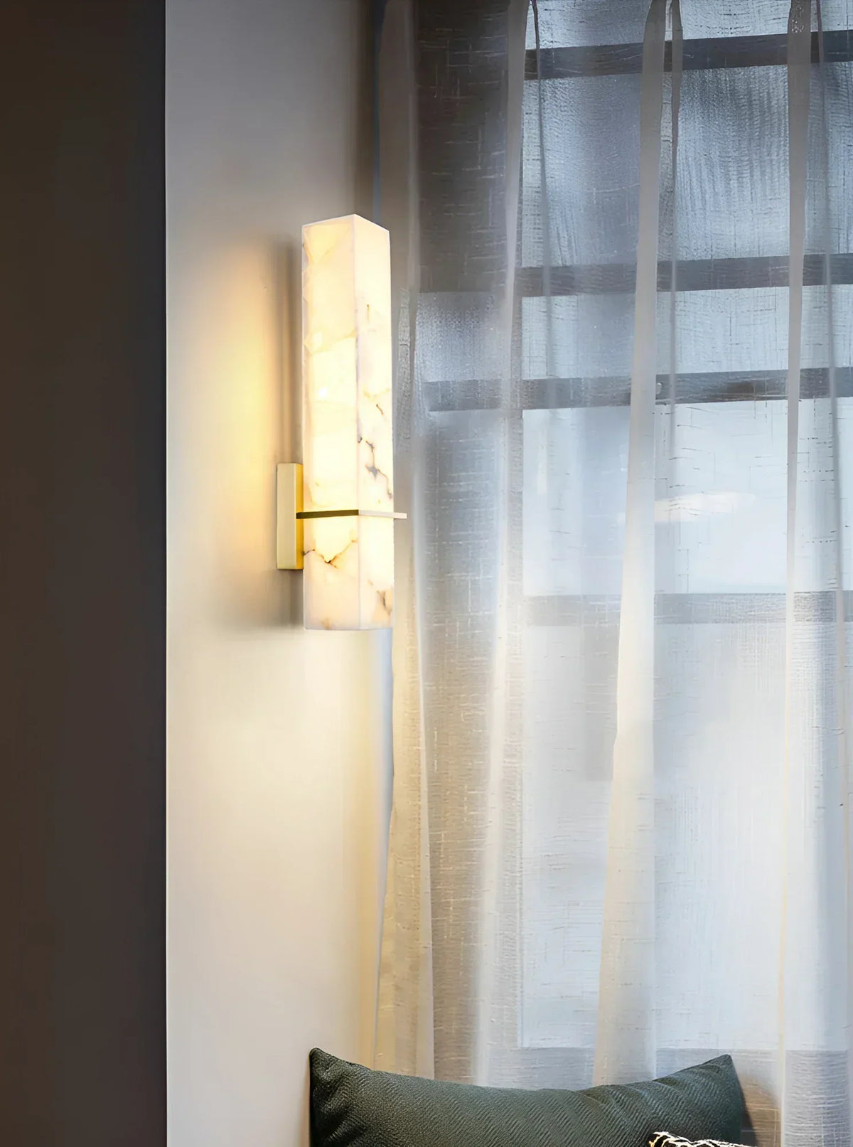 Rectangle Alabaster Milan Wall Sconce – Alabaster detail 9