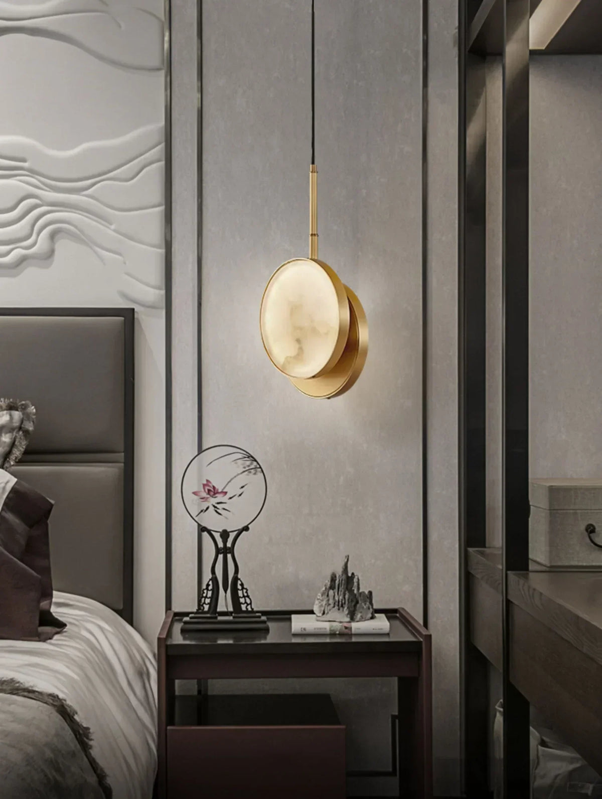 Alabaster Moonshade Pendant Light – Alabaster detail 11