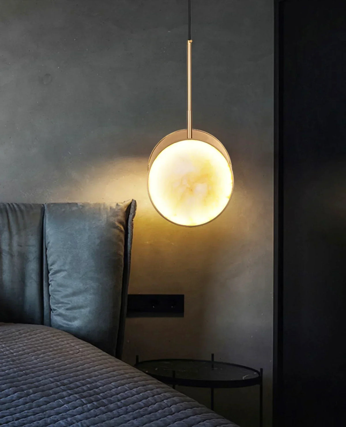 Alabaster Moonshade Pendant Light – Alabaster detail 12