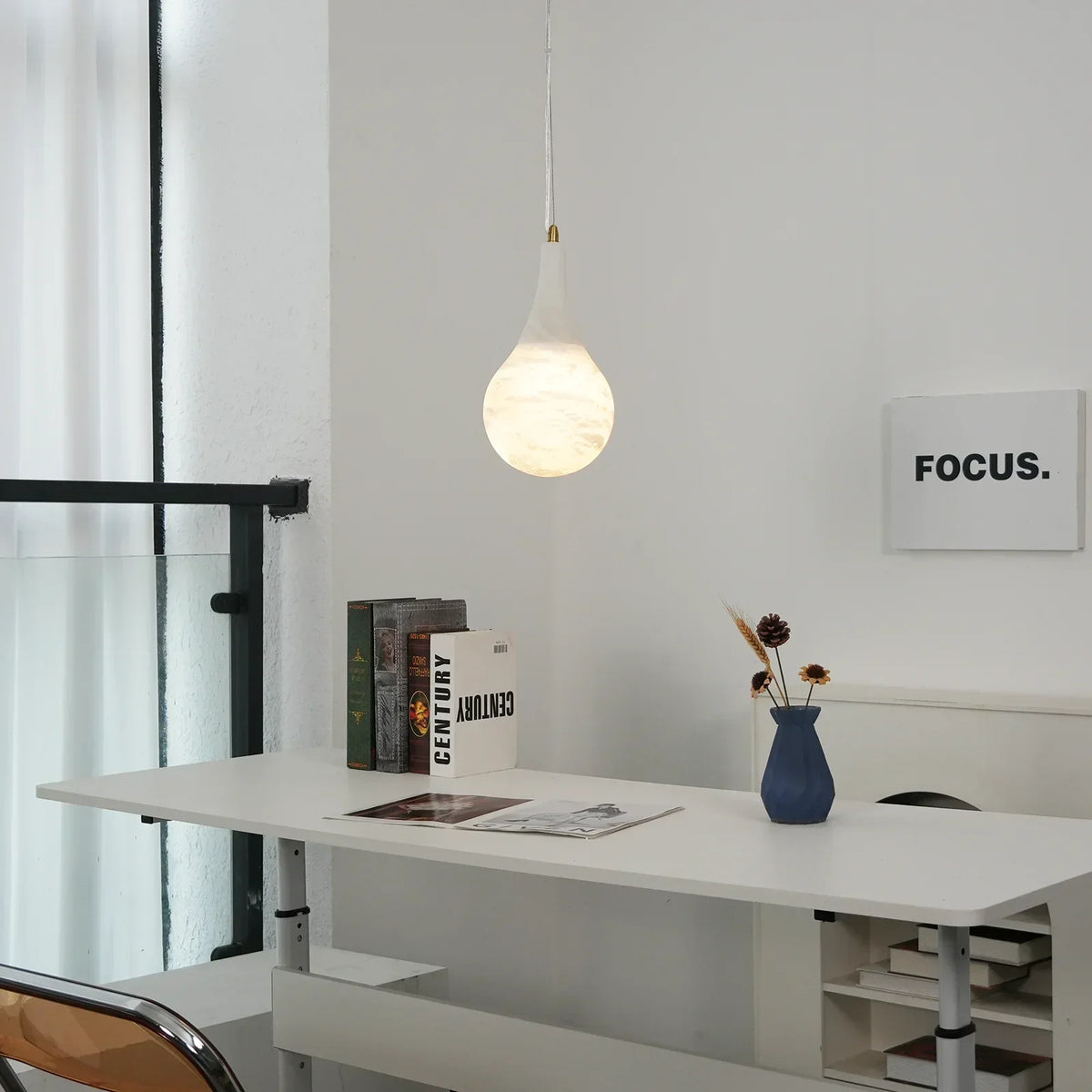 Alabaster Raindrop Pendant Light – Alabaster detail 9