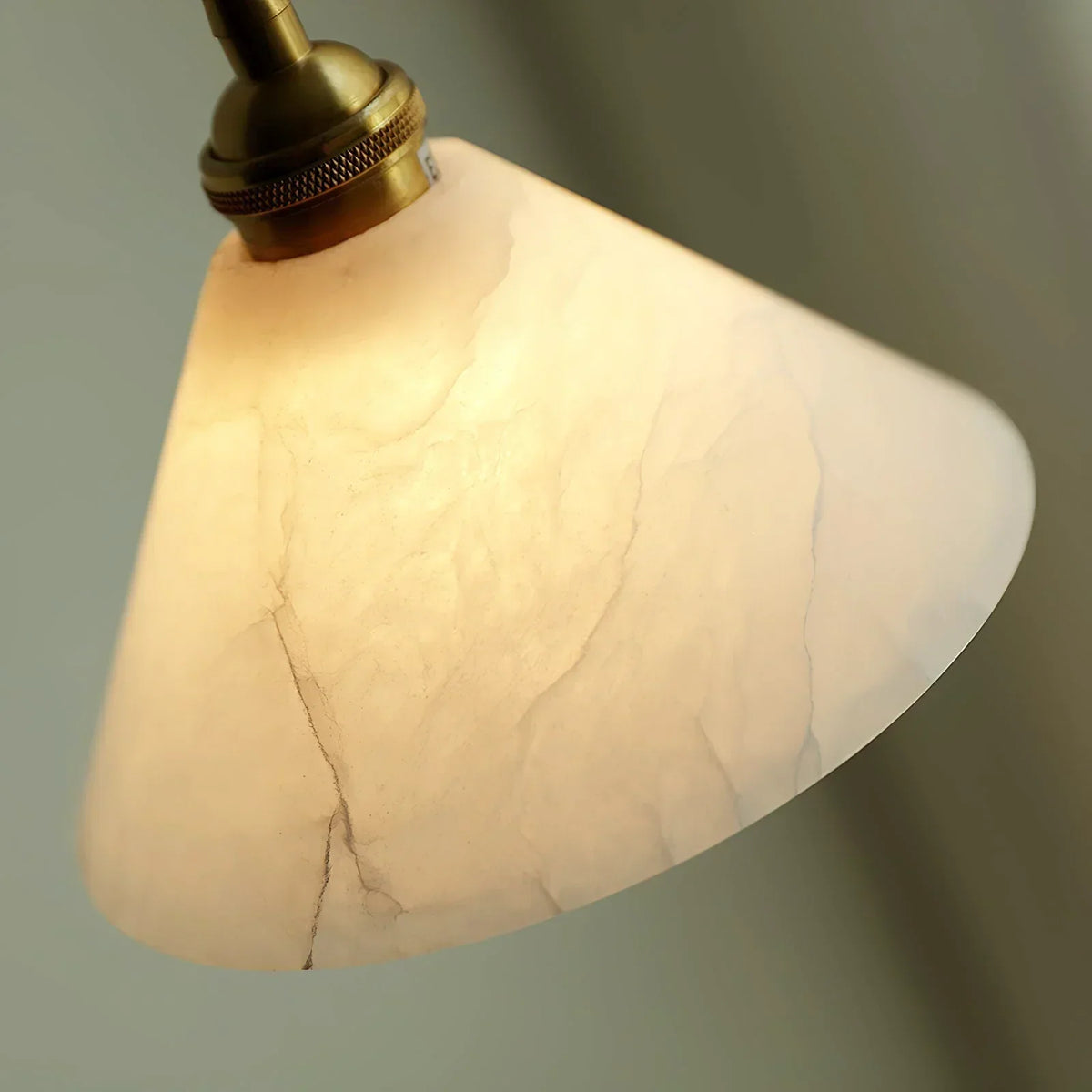 Alabaster Triangle Cone Pendant Light – Alabaster detail 12