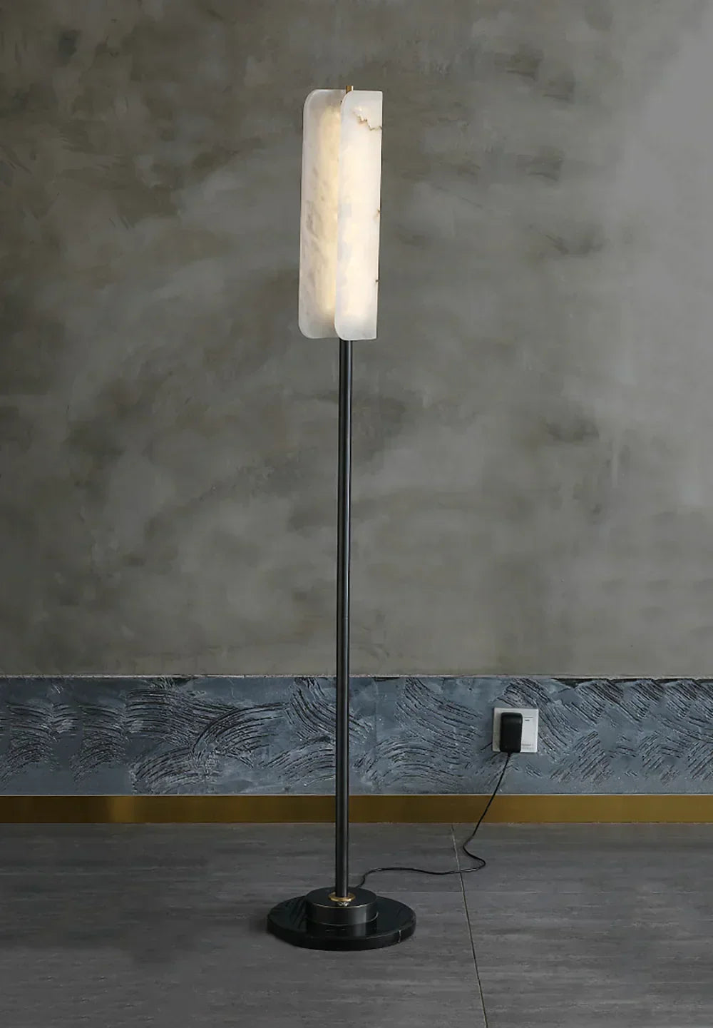 Alabaster Years Brass Floor Lamp – Alabaster detail 25