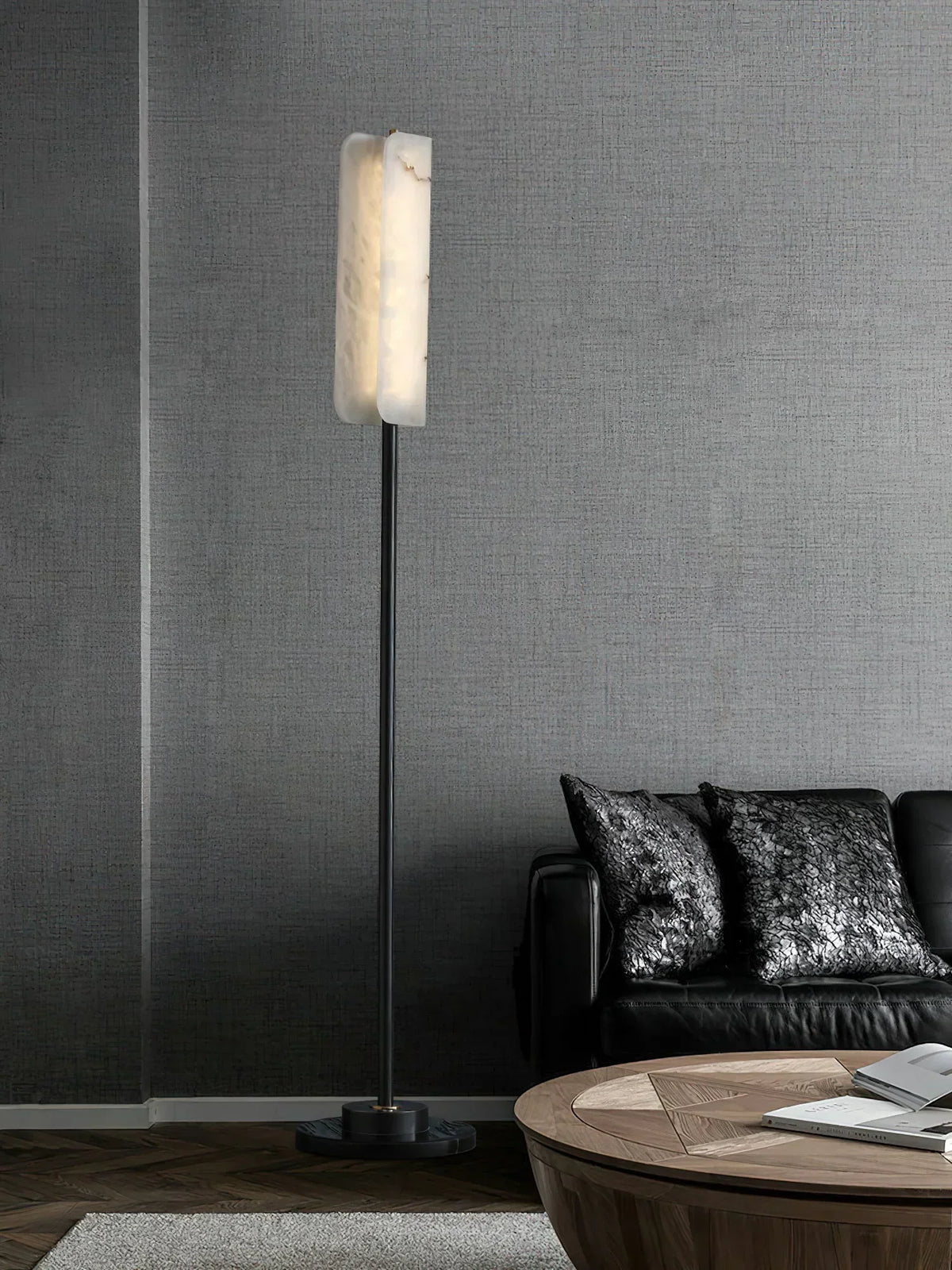 Alabaster Years Brass Floor Lamp – Alabaster detail 10