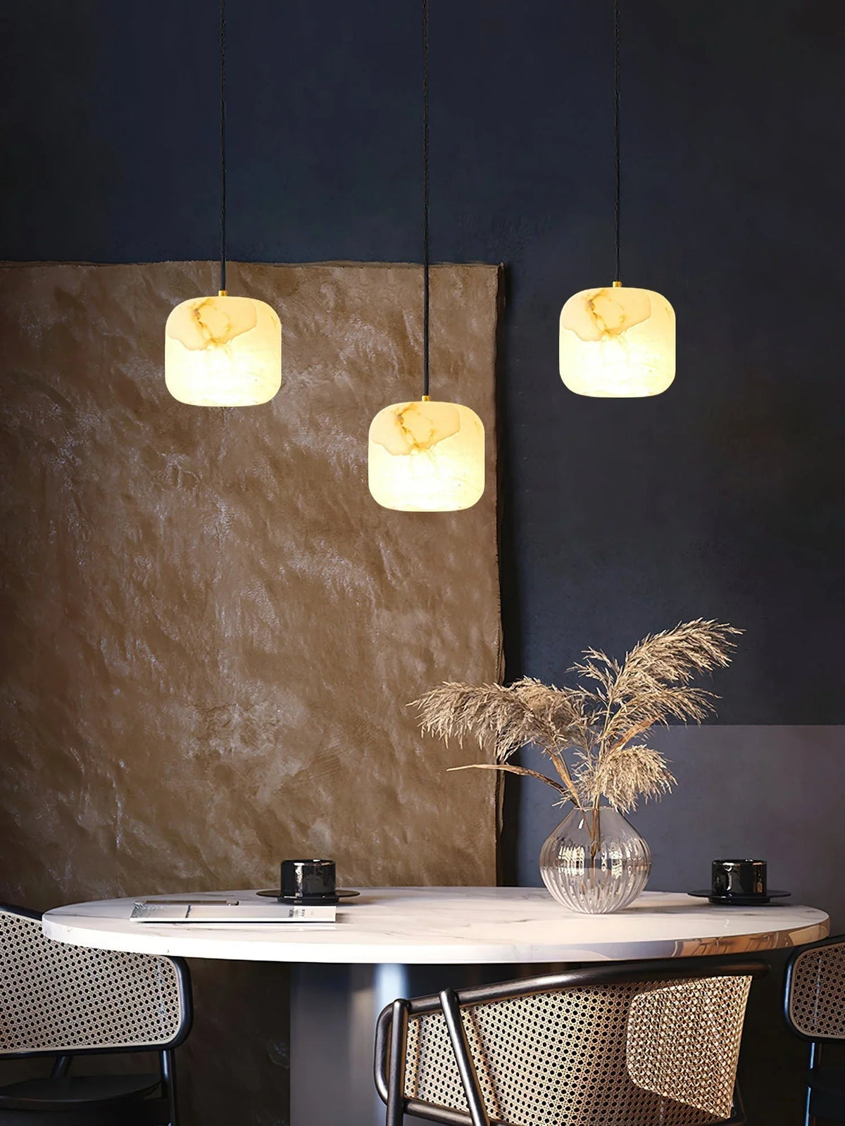 Alabaster Bedside Pendant Light – Alabaster detail 13