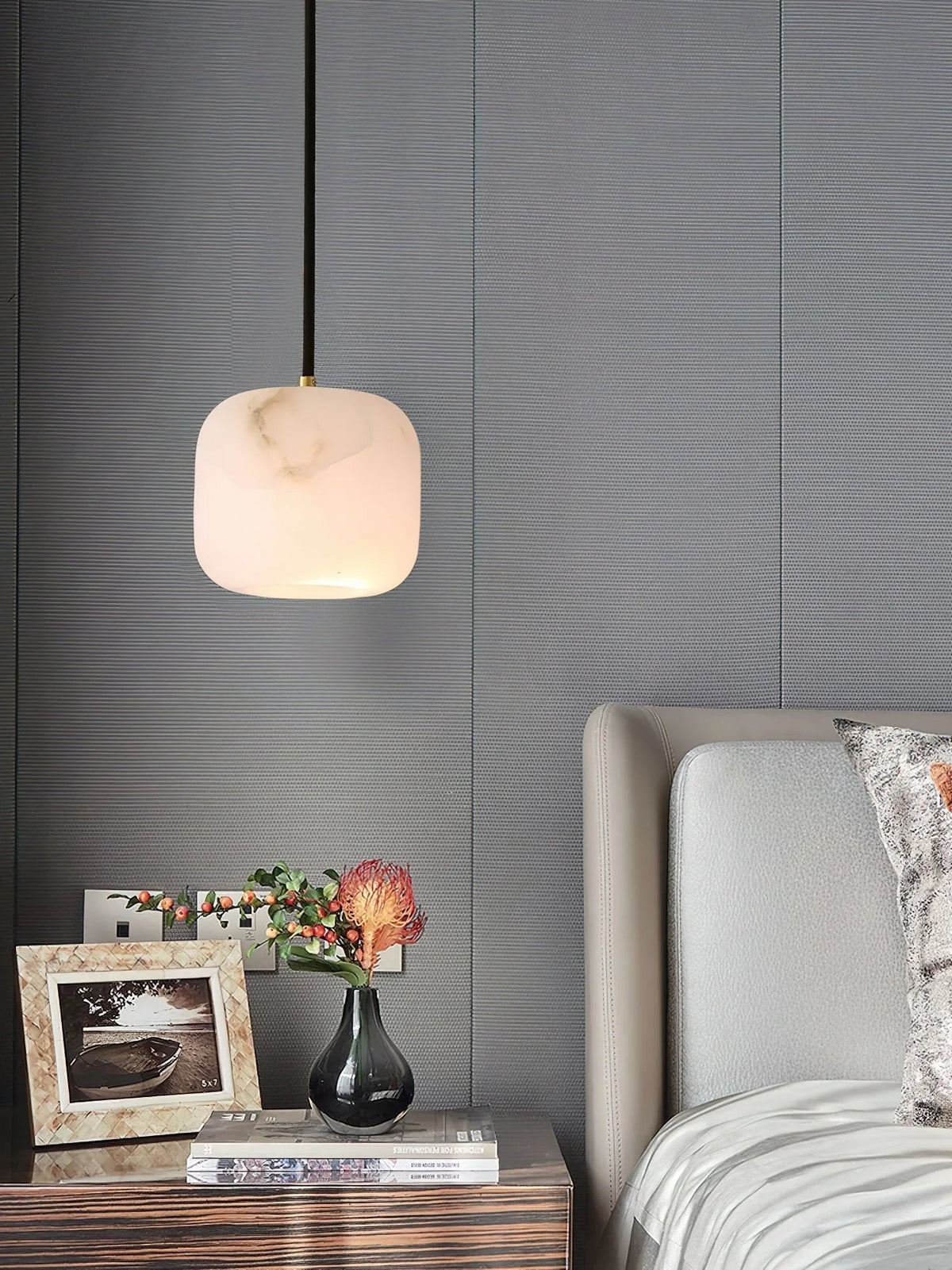 Alabaster Bedside Pendant Light – Alabaster detail 11