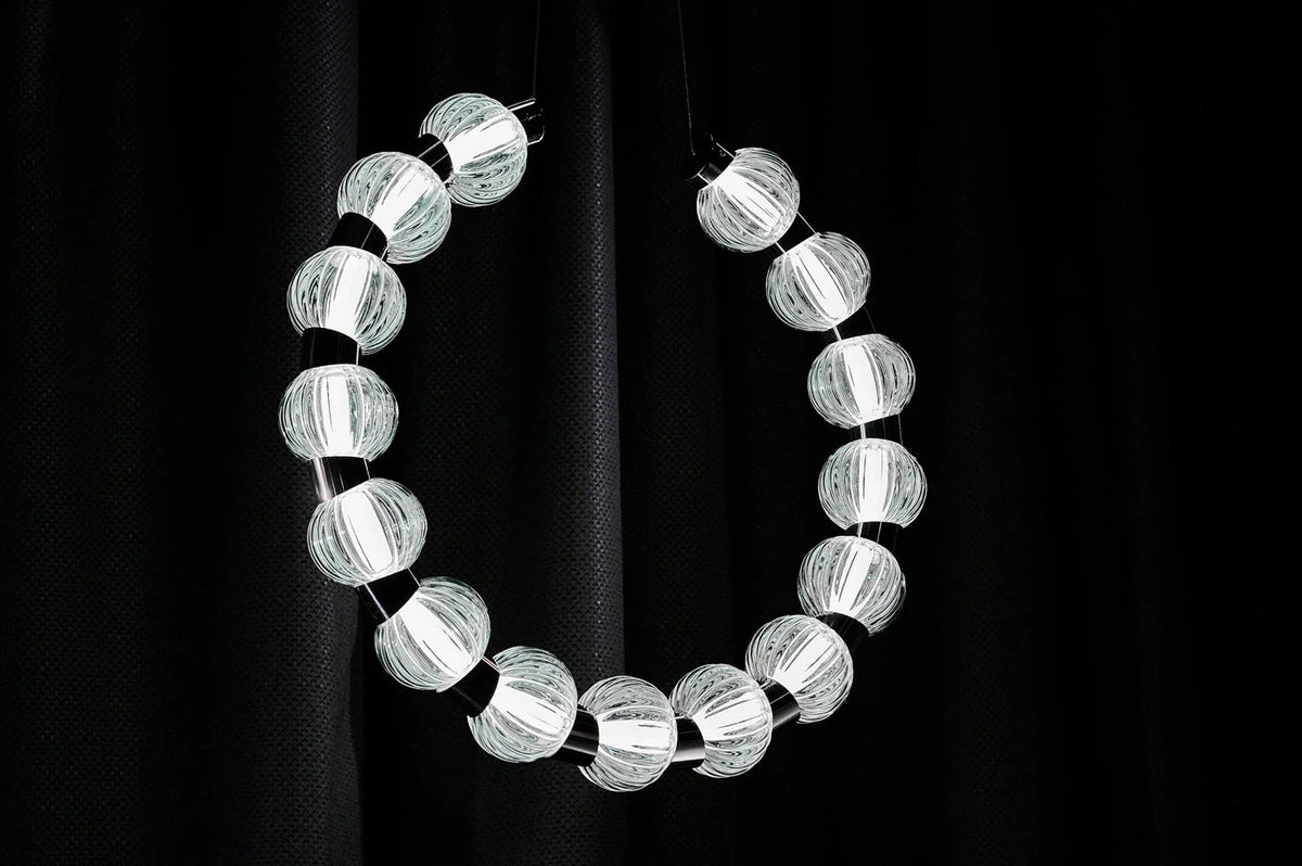Amulet Glass Chandelier A – Glass detail 17
