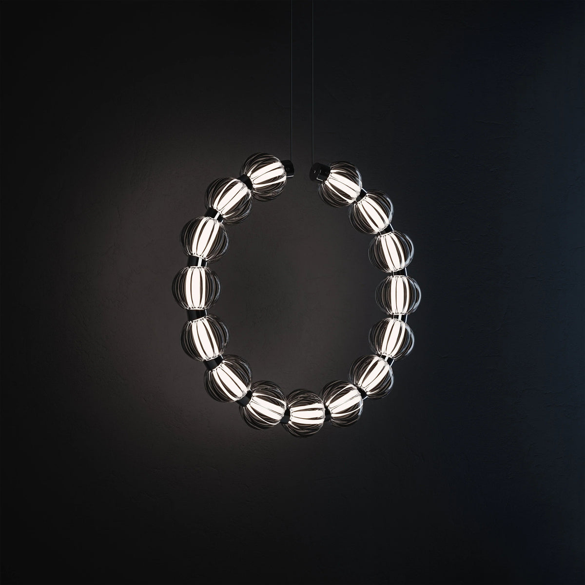 Amulet Glass Chandelier B – Glass detail 7