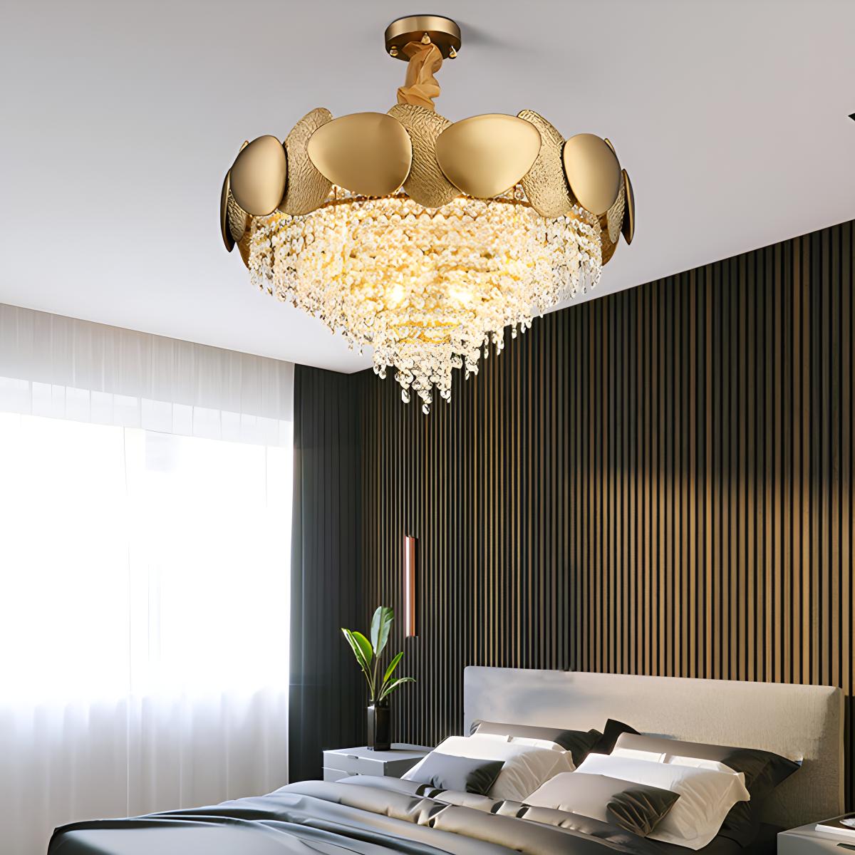 Luxurious Crystal Golden Chandelier – Crystal detail 4