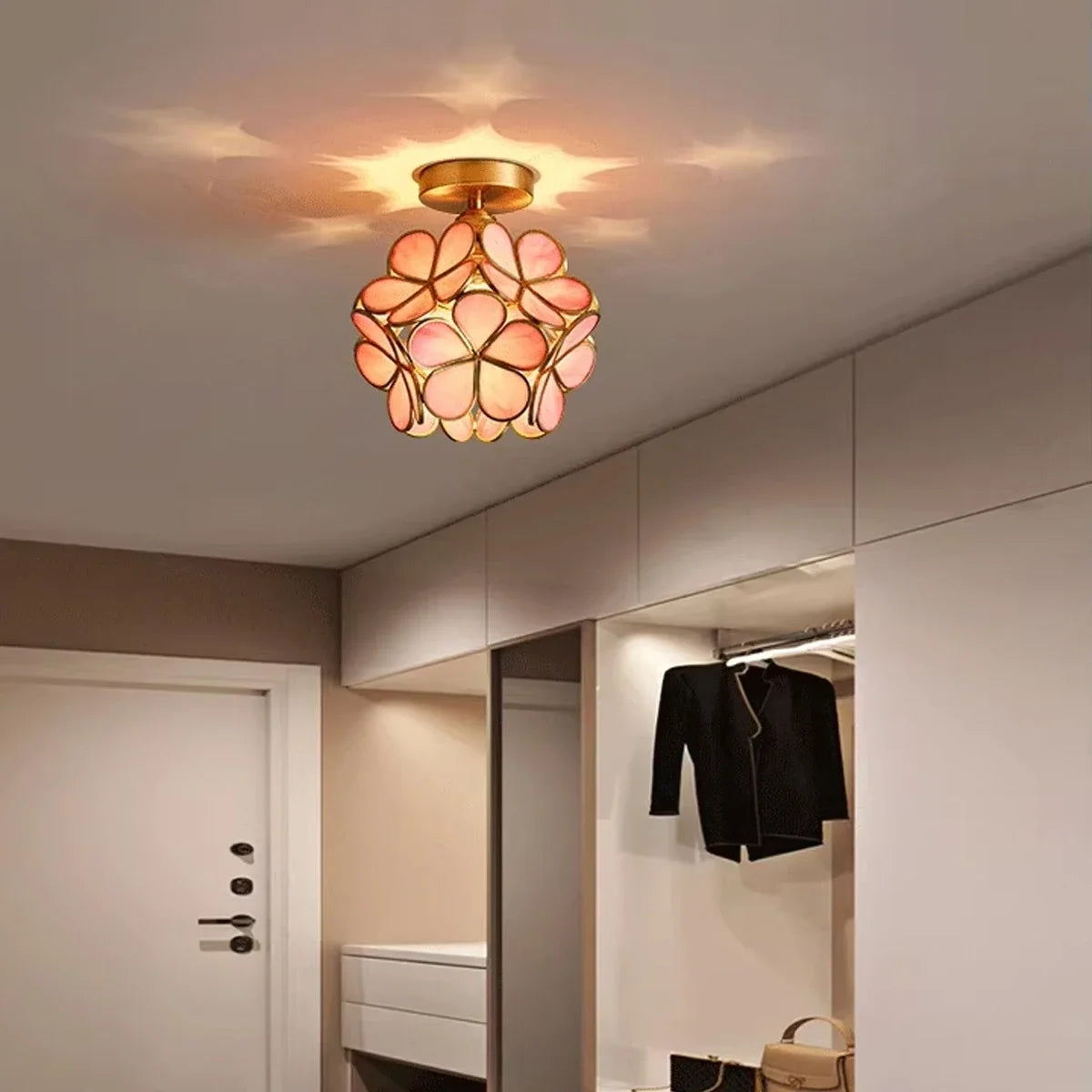 European Style Copper Glass Ceiling Lamp-E – Glass detail 19